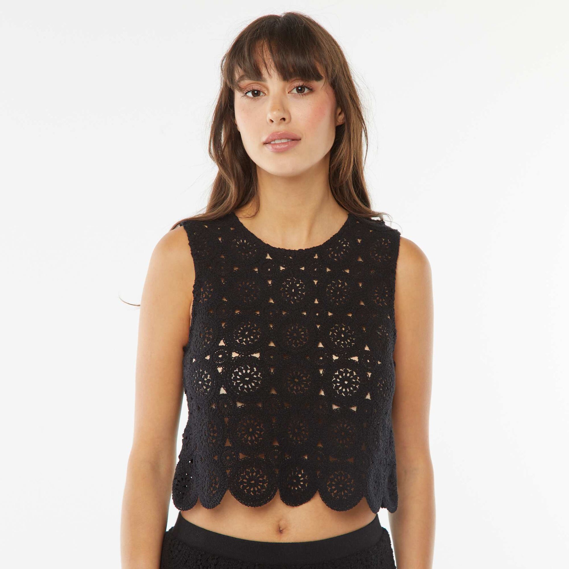 Débardeur en macramé à emmanchures américaines NOIR