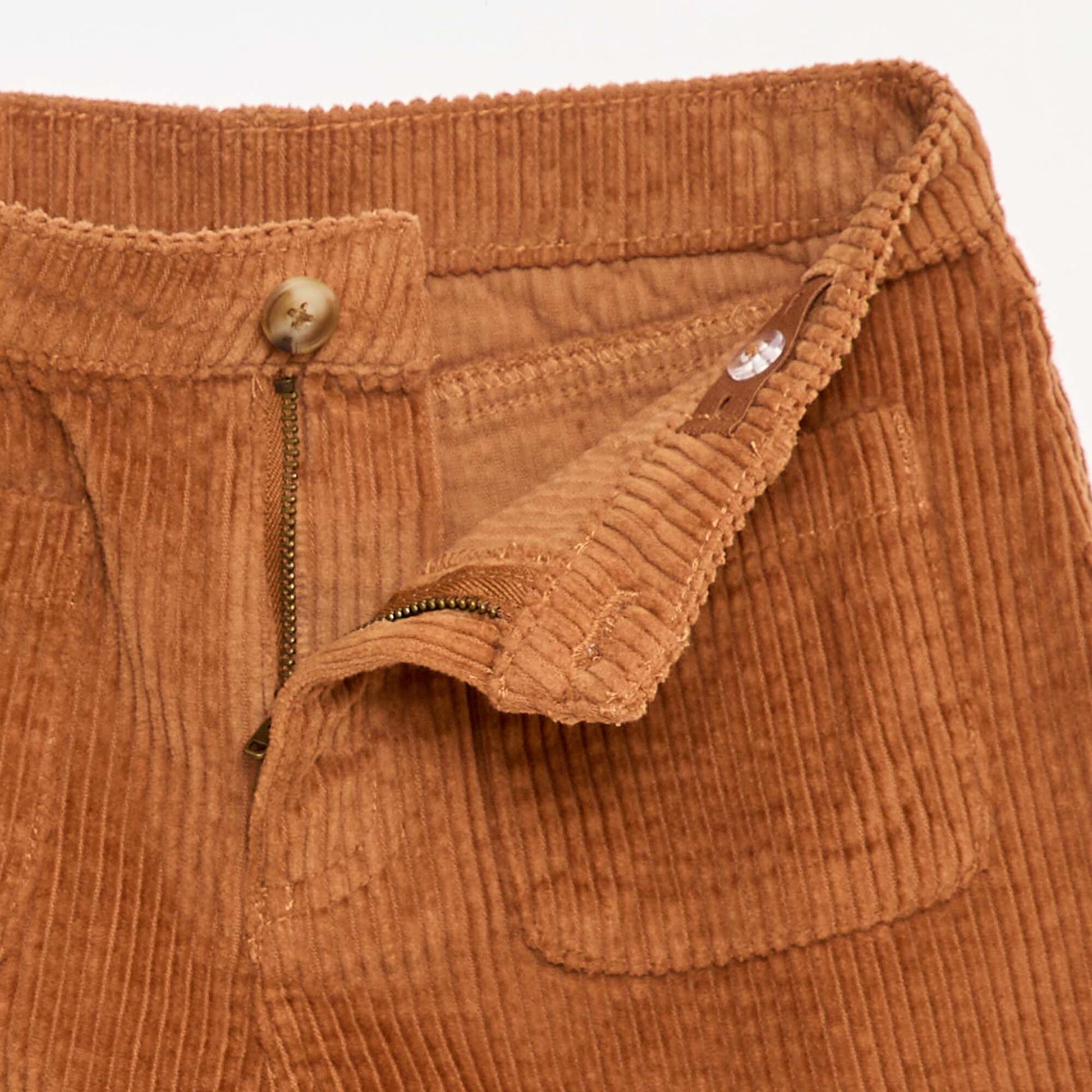 Short en velours côtelé avec 2 poches plaquées MARRON