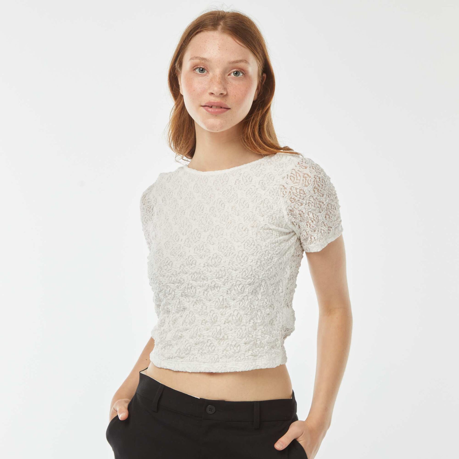 T-shirt en dentelle avec dos nu BLANC