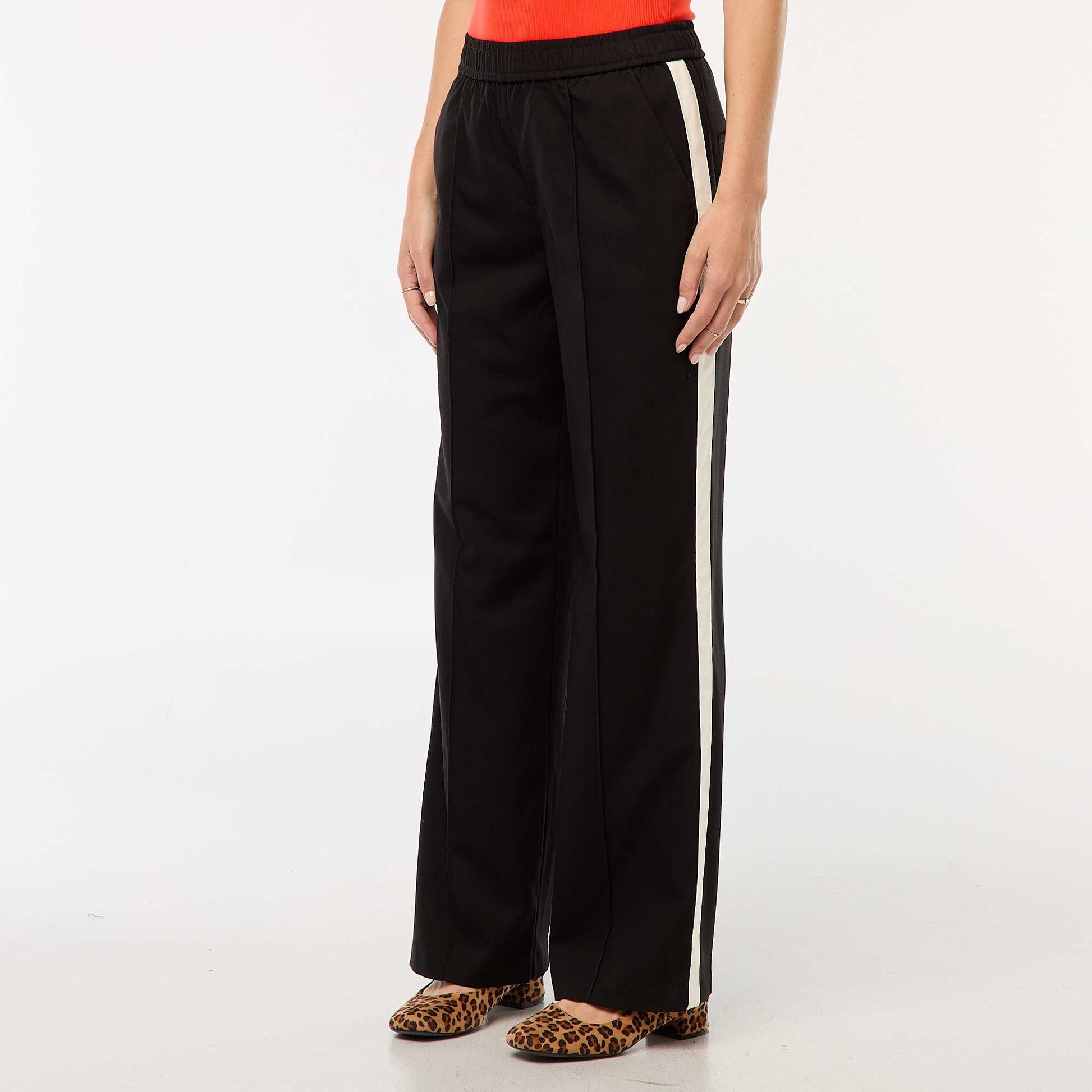 Pantalon à pinces avec bandes sur le côté NOIR