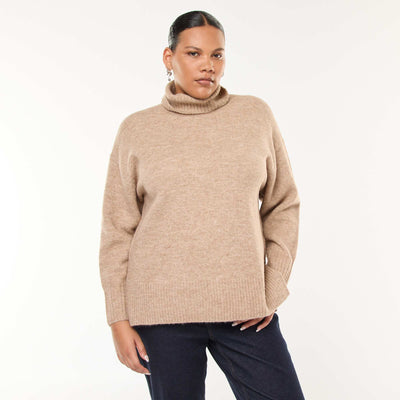 Pull chaud col roulé avec fentes à la base BEIGE