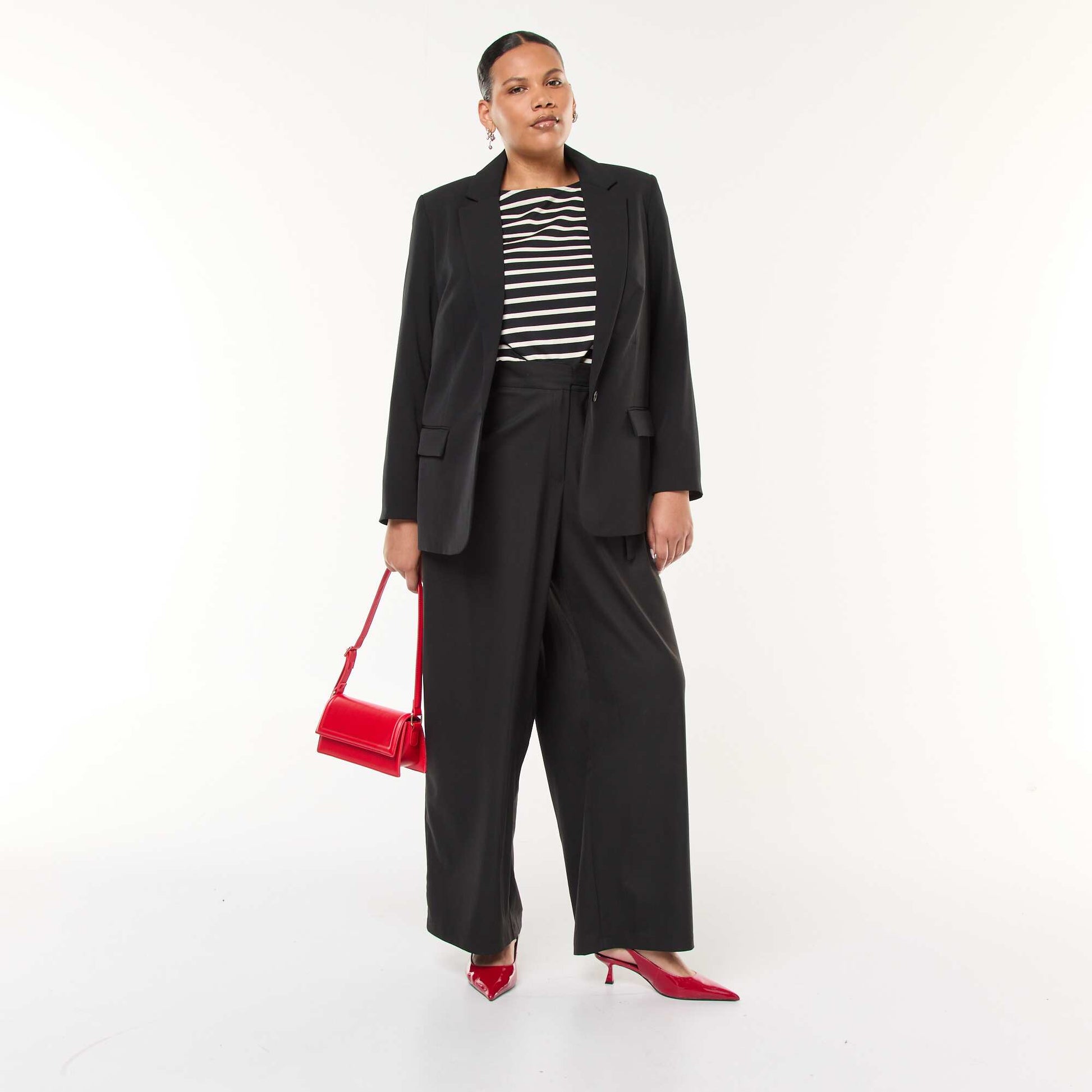 Veste blazer uni avec 2 poches à rabat NOIR