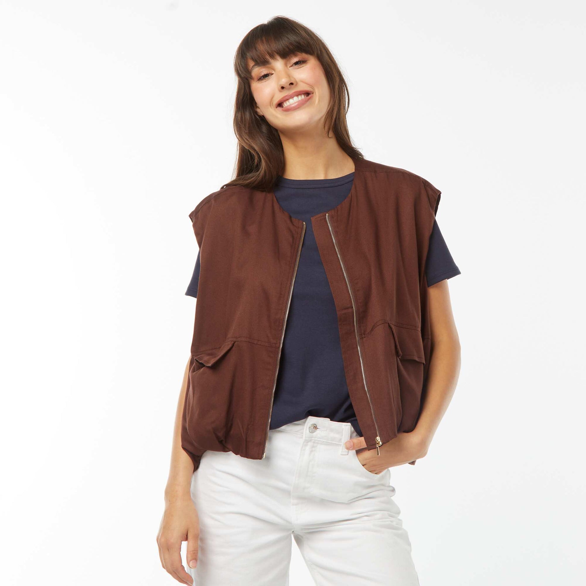 Veste sans manches satinée et zippée MARRON