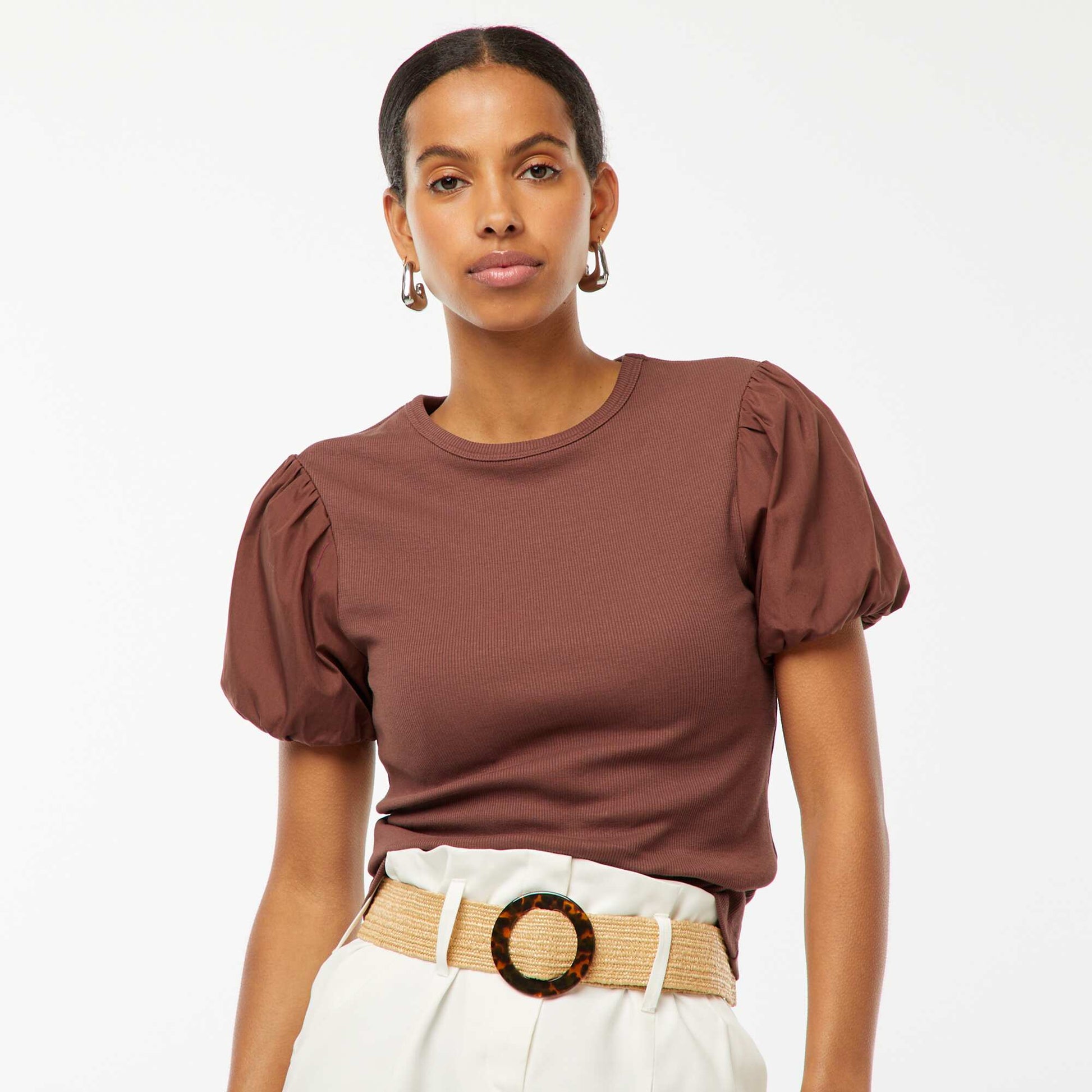 Tee-shirt cintré bi-matière avec manches bouffantes MARRON