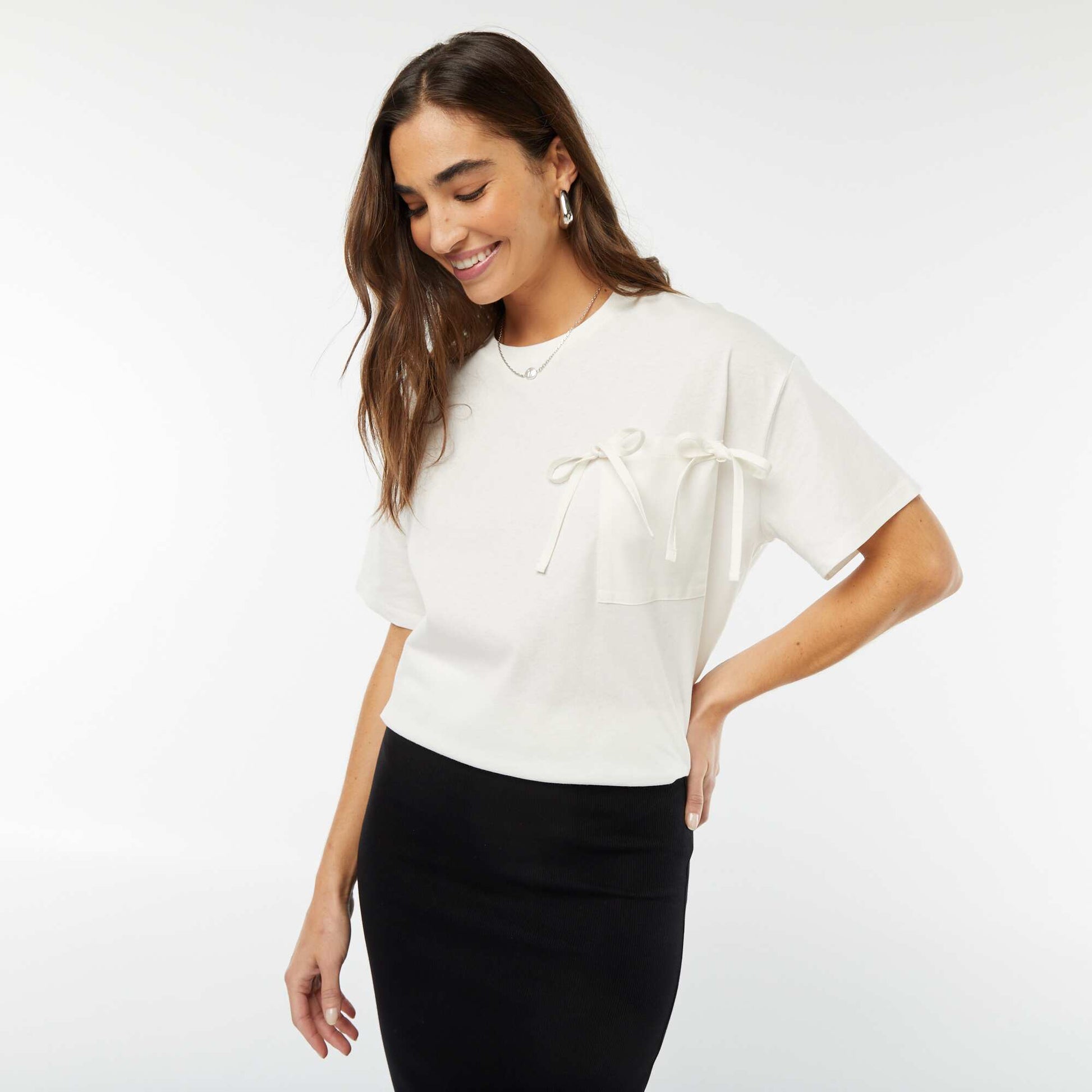 T-shirt à manches courtes avec nœuds décoratifs BLANC