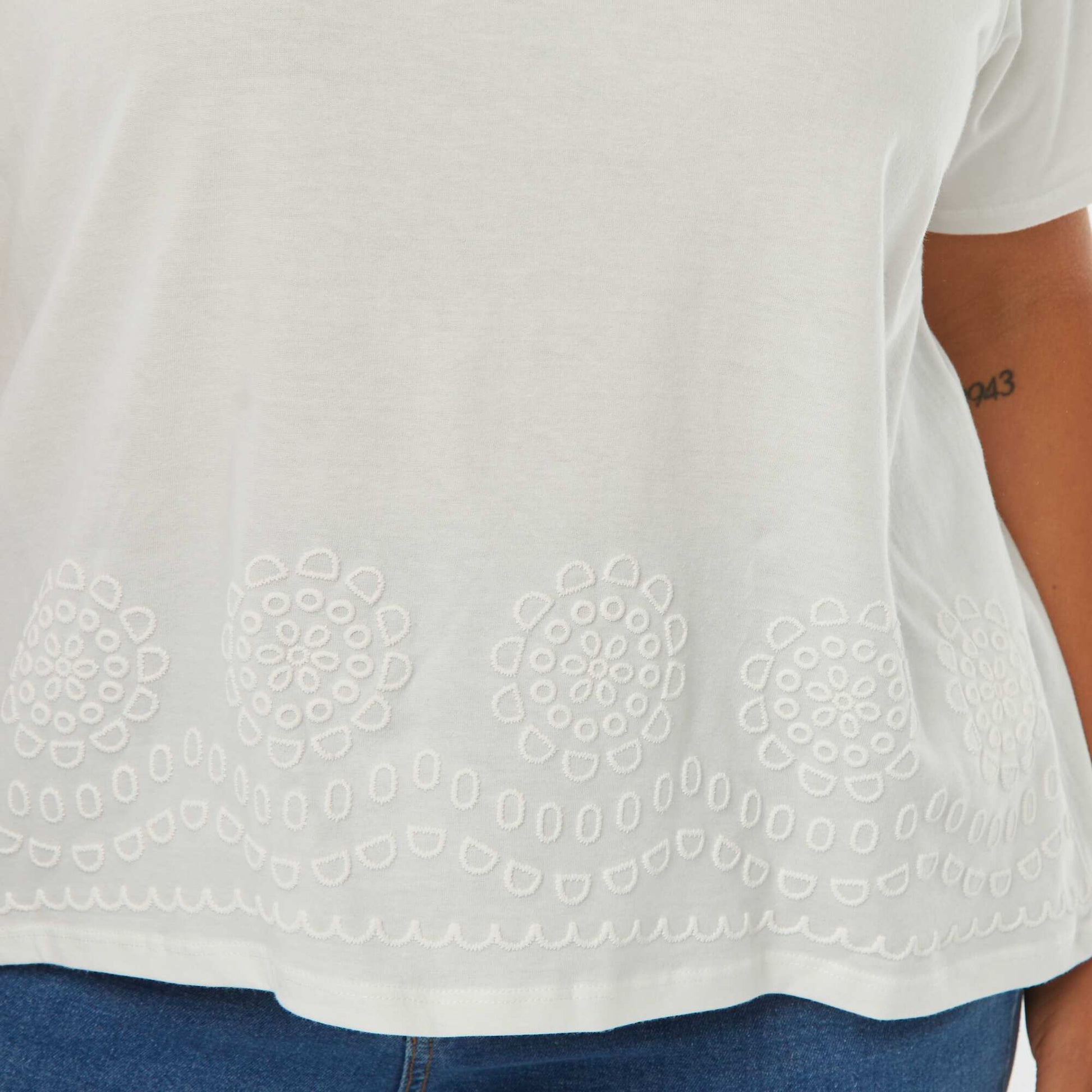 T-shirt en jersey avec broderie à la base BLANC