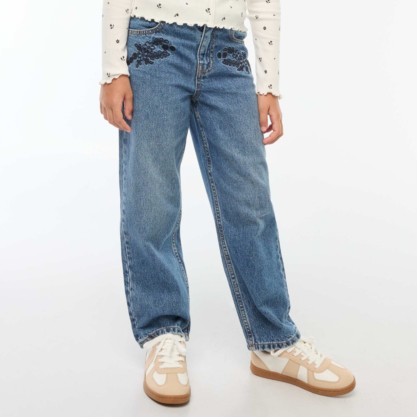 Jean straight avec broderies BLEU