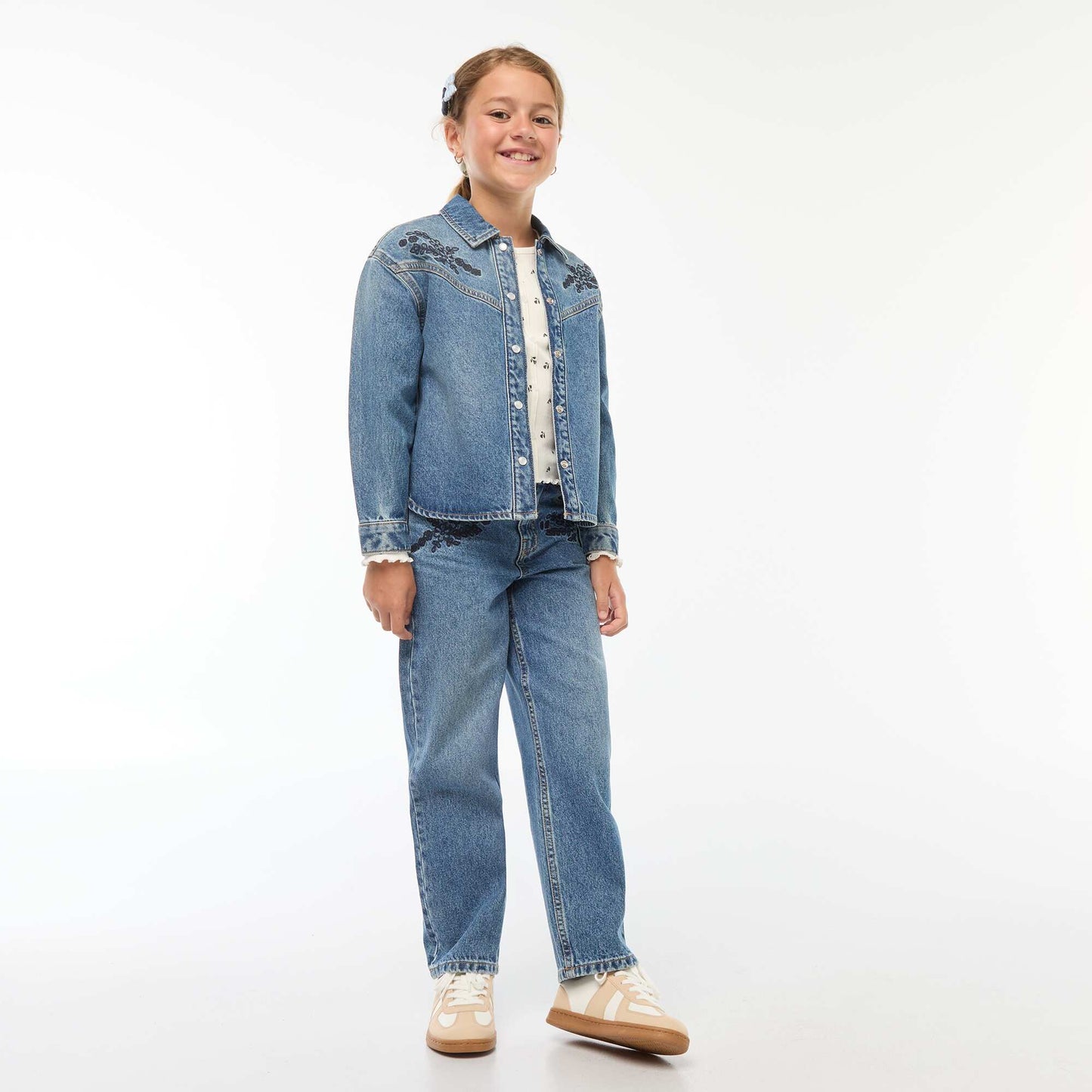 Jean straight avec broderies BLEU