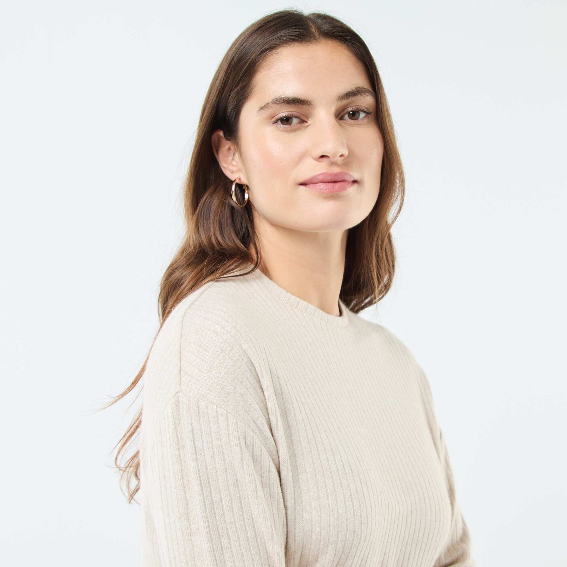 Pull en maille côtelée forme rallongée BEIGE