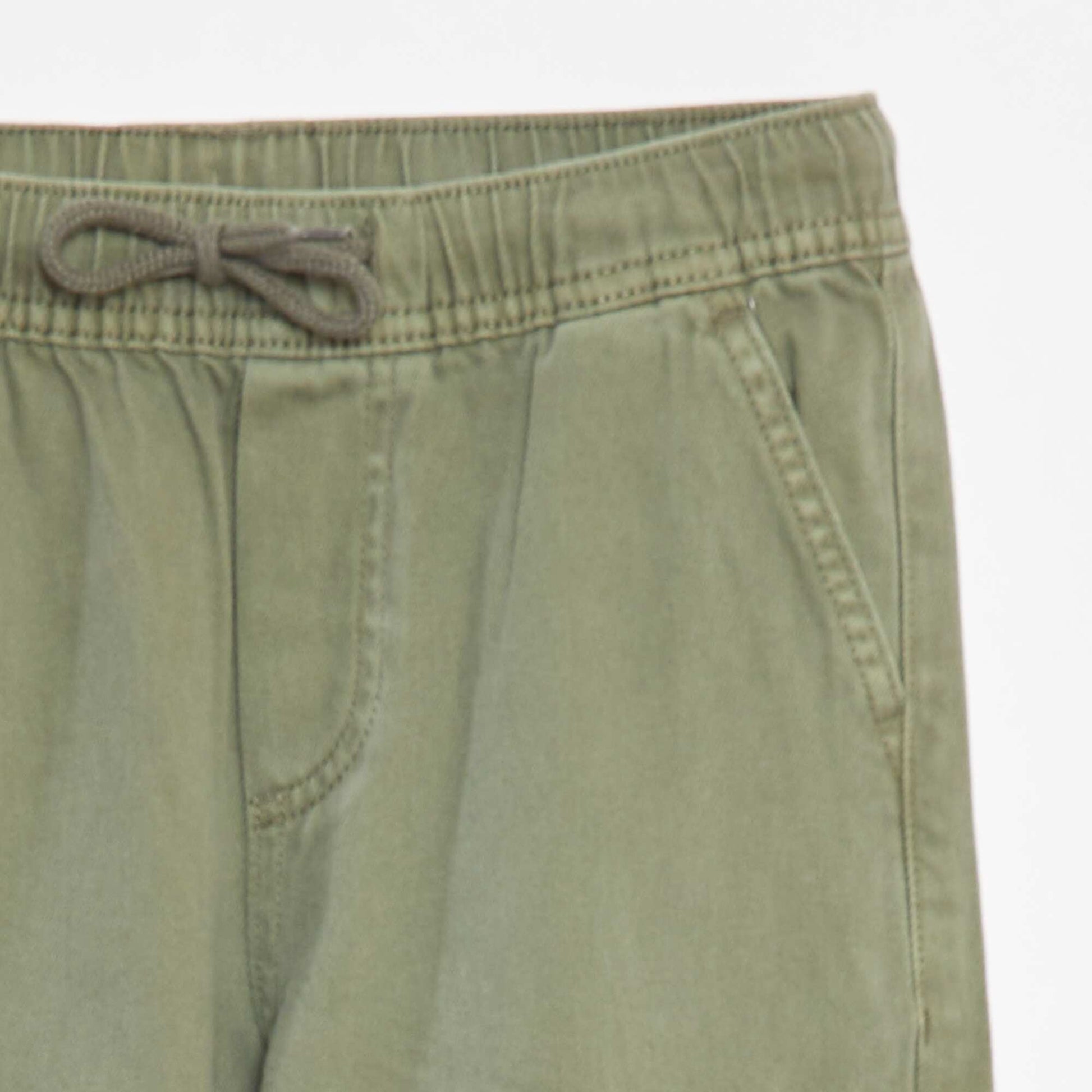 Pantalon multipoches avec ceinture élastiquée VERT