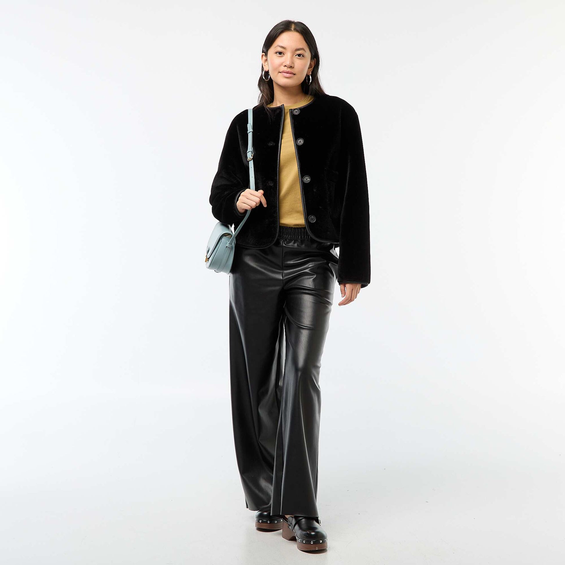Veste effet pelucheux col rond NOIR