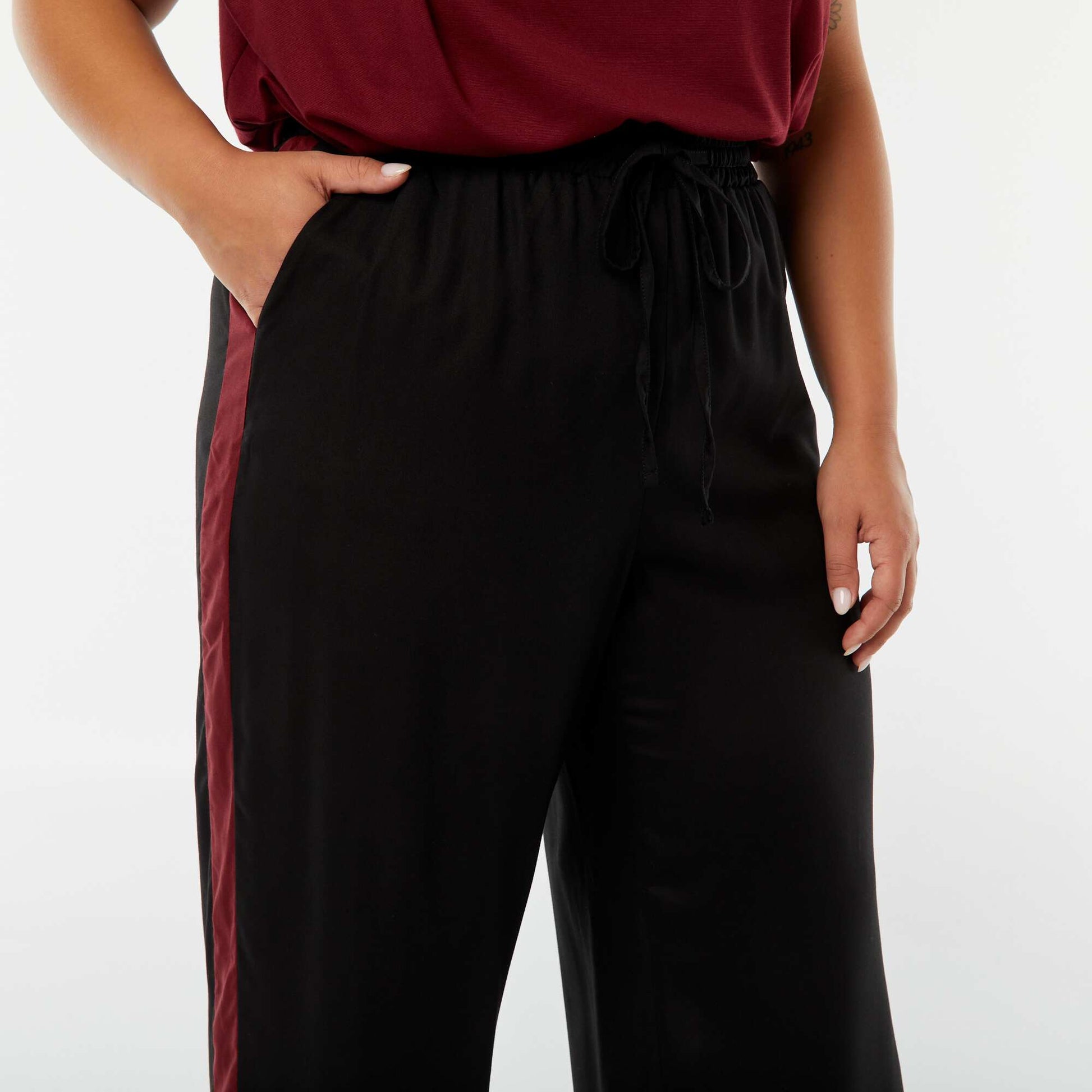 Pantalon large avec bandes contrastantes NOIR