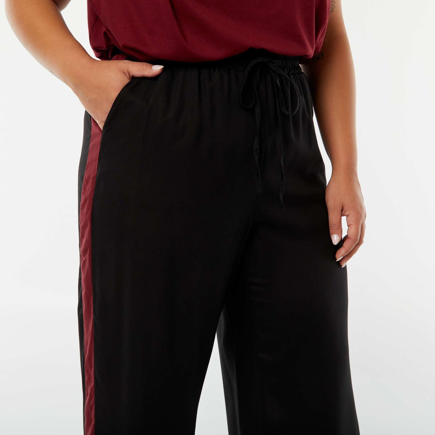 Pantalon large avec bandes contrastantes NOIR