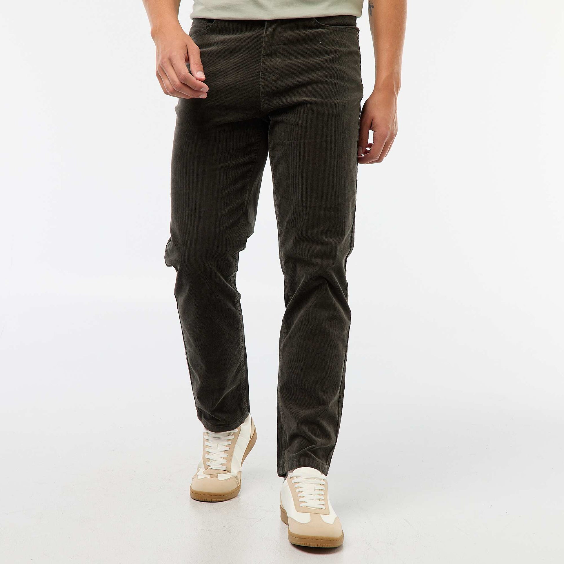 Pantalon regular fit en velours uni GRIS FONCé