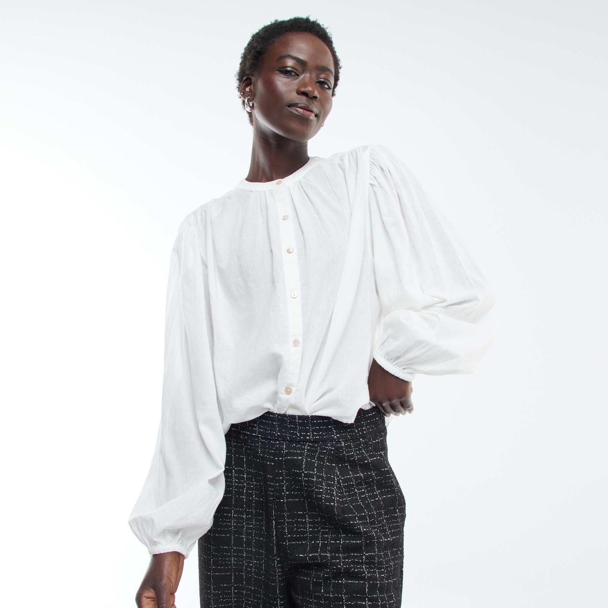 chemisier uni avec manches longues bouffantes BLANC