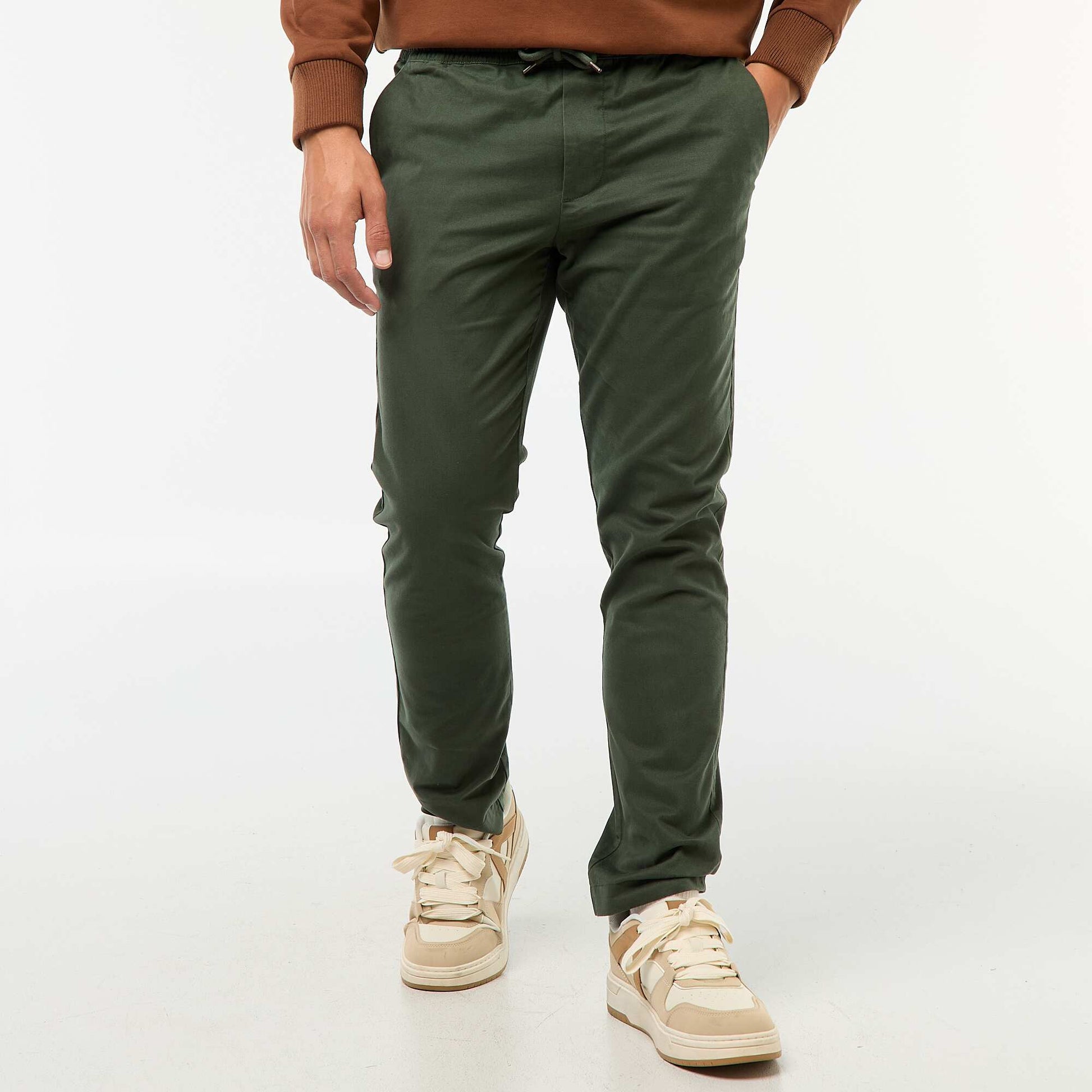 Jogging slim uni KAKI