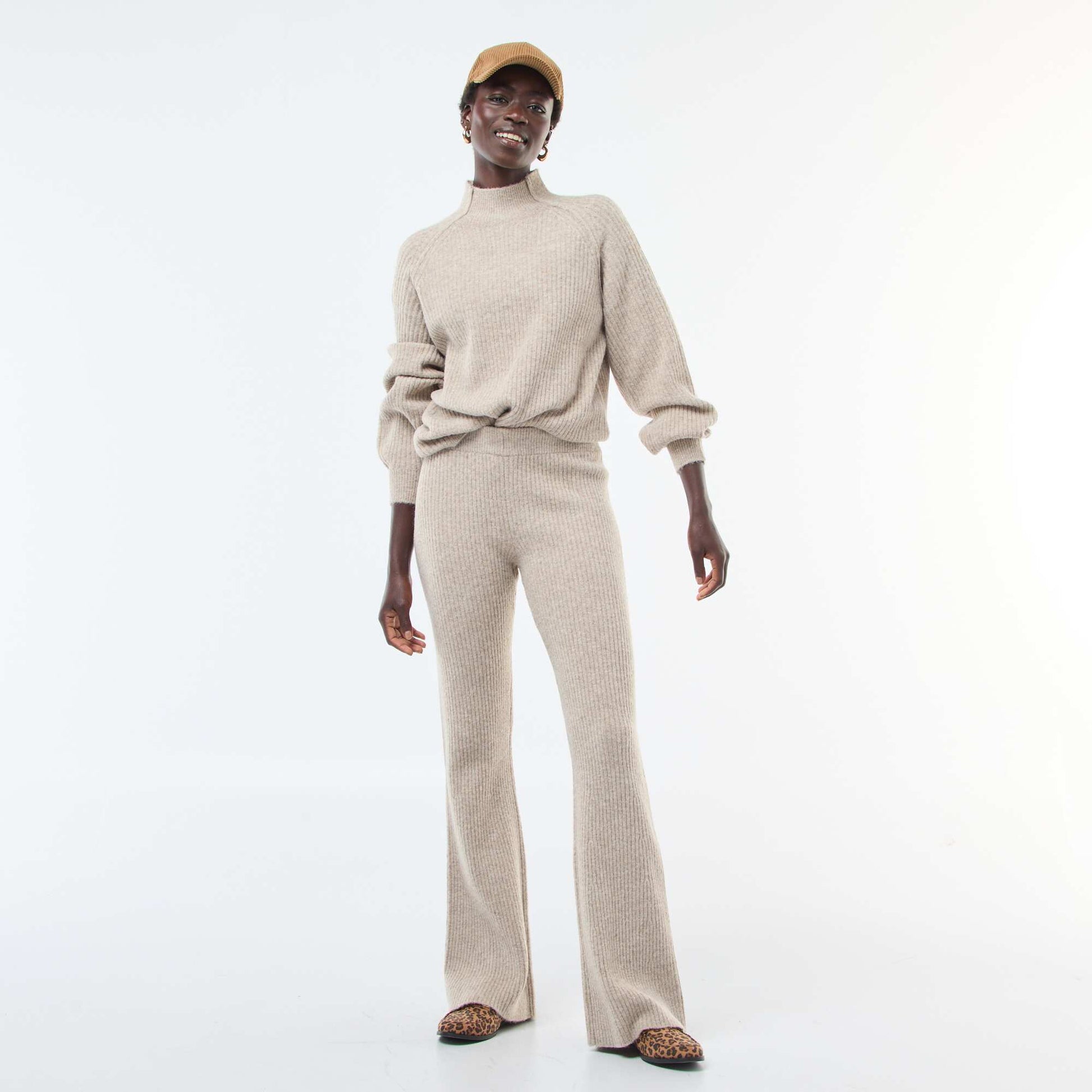 Legging côtelée en matière douce BEIGE