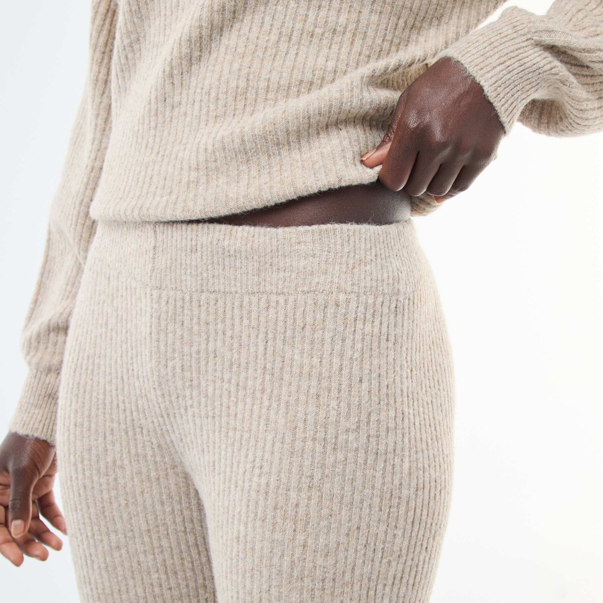 Legging côtelée en matière douce BEIGE