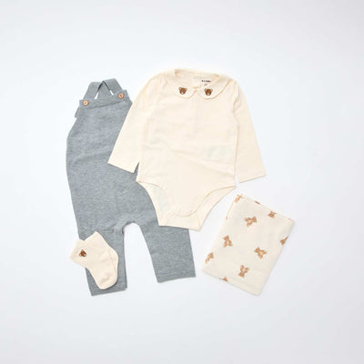GIFTBOX salopette longue en tricot + body + lange double gaze + chaussettes BLANC