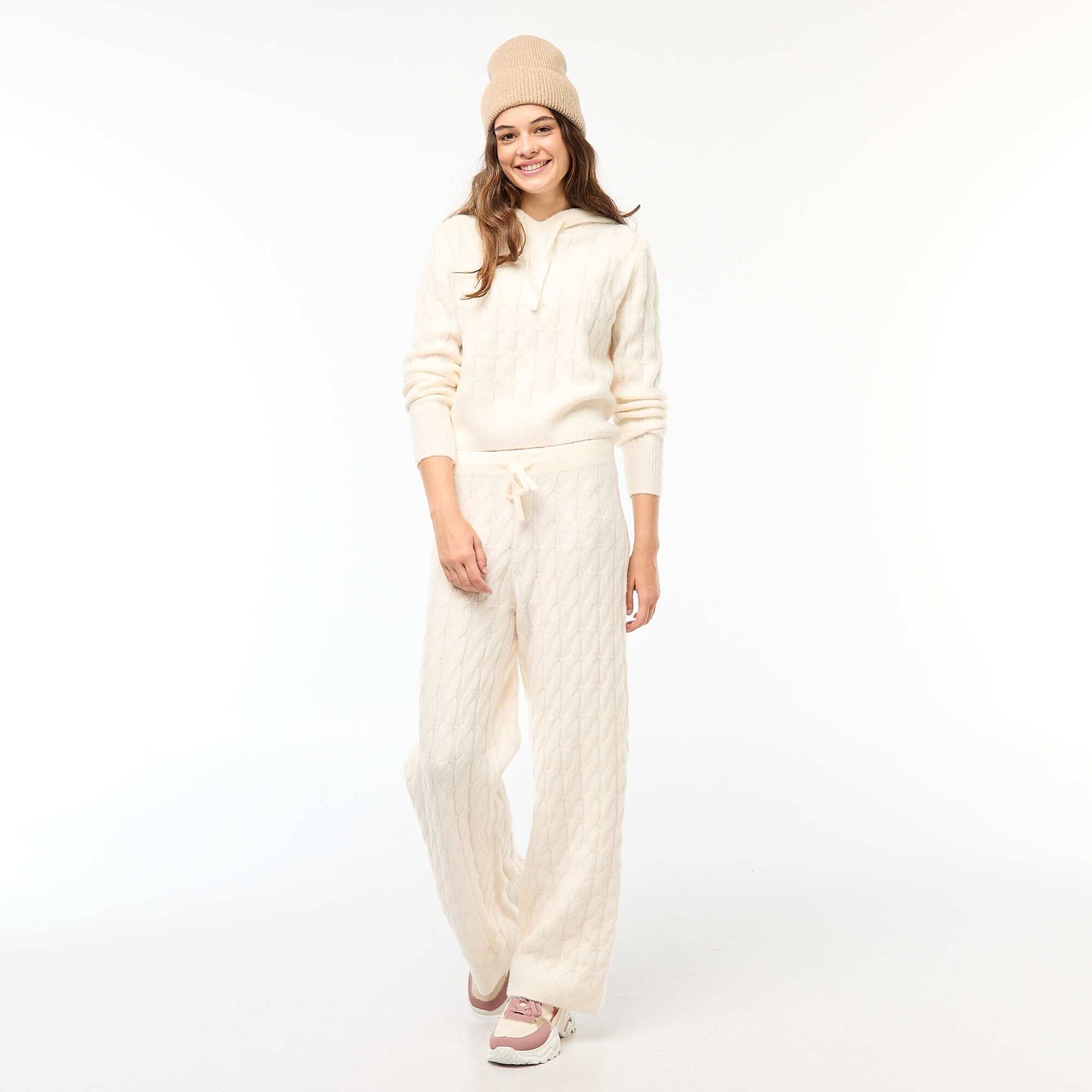 Pull à capuche torsadé ECRU