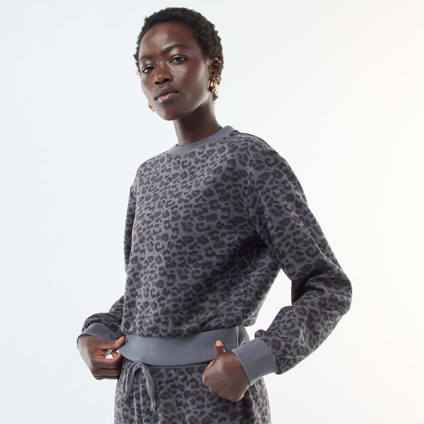 Pull col rond doudou leopard GRIS