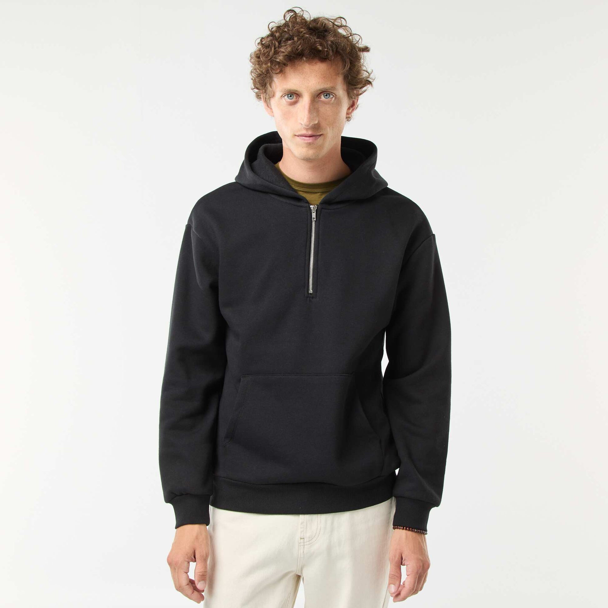 Sweat en molleton à capuche avec ouverture zippée au col NOIR