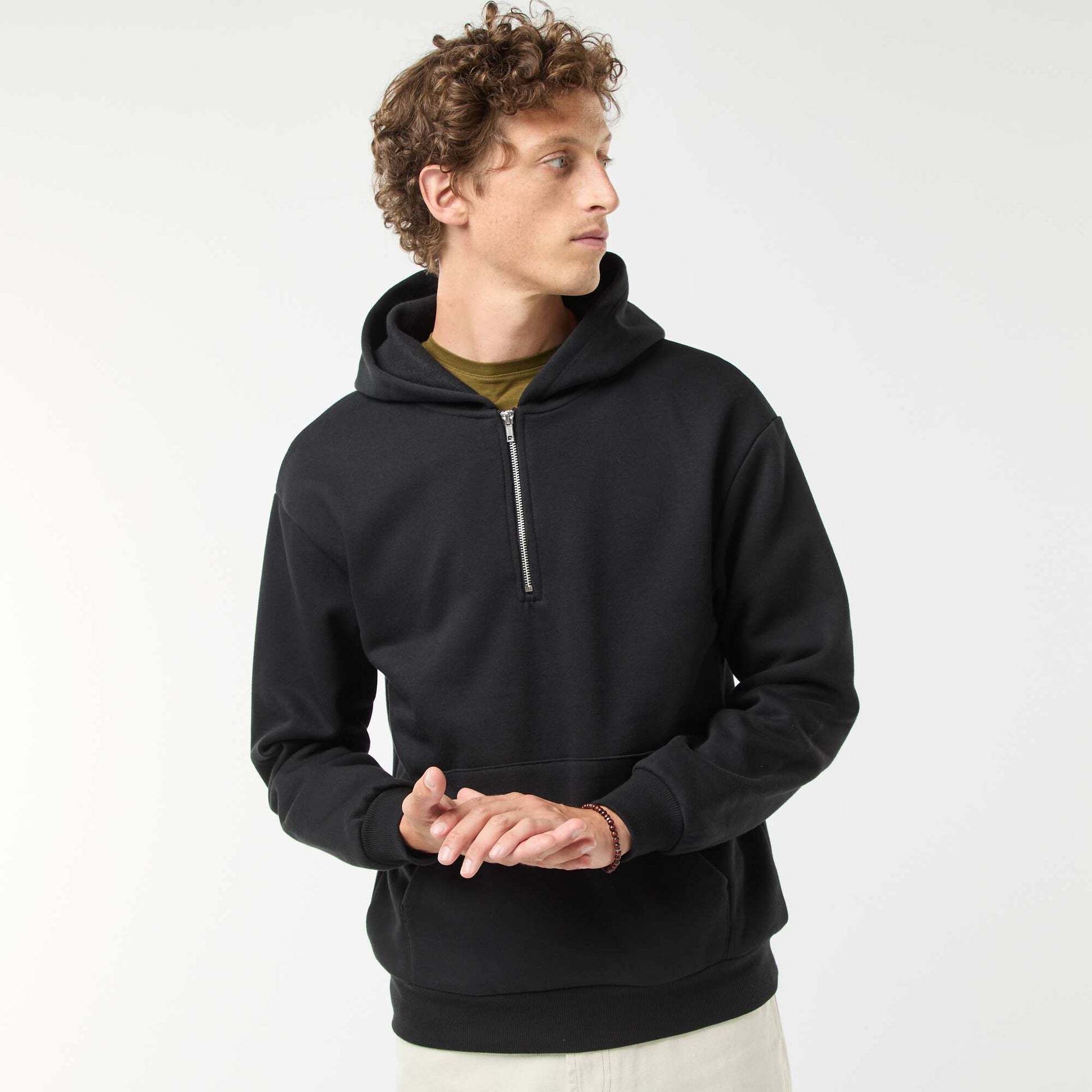 Sweat en molleton à capuche avec ouverture zippée au col NOIR