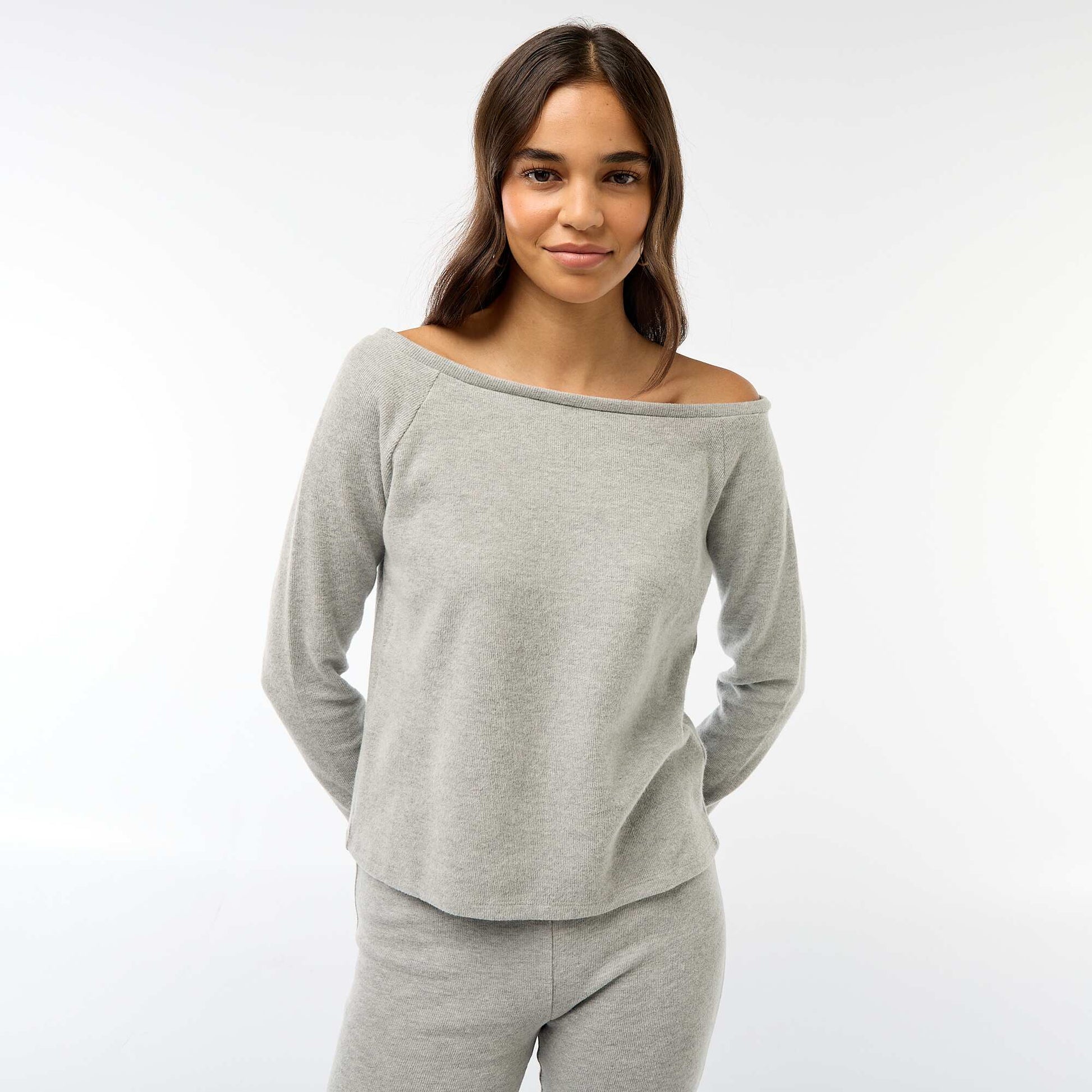 T-shirt en maille doudou avec col bardot GRIS