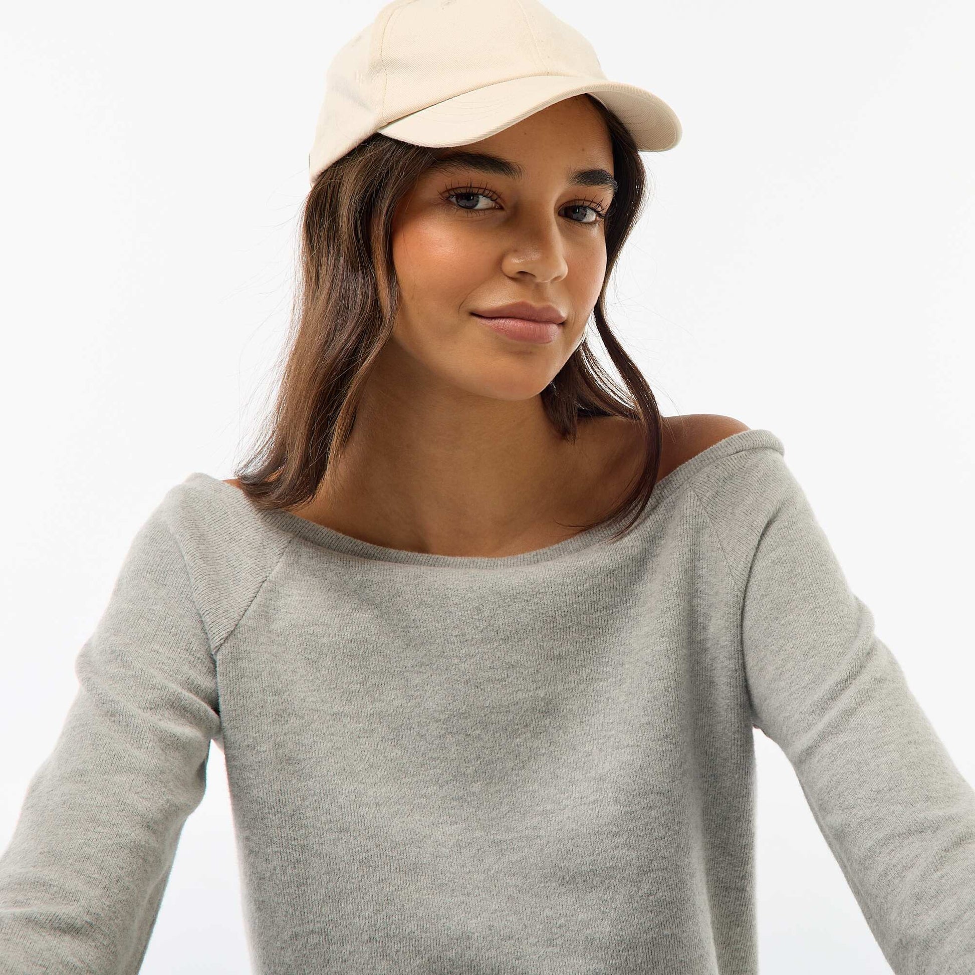 T-shirt en maille doudou avec col bardot GRIS