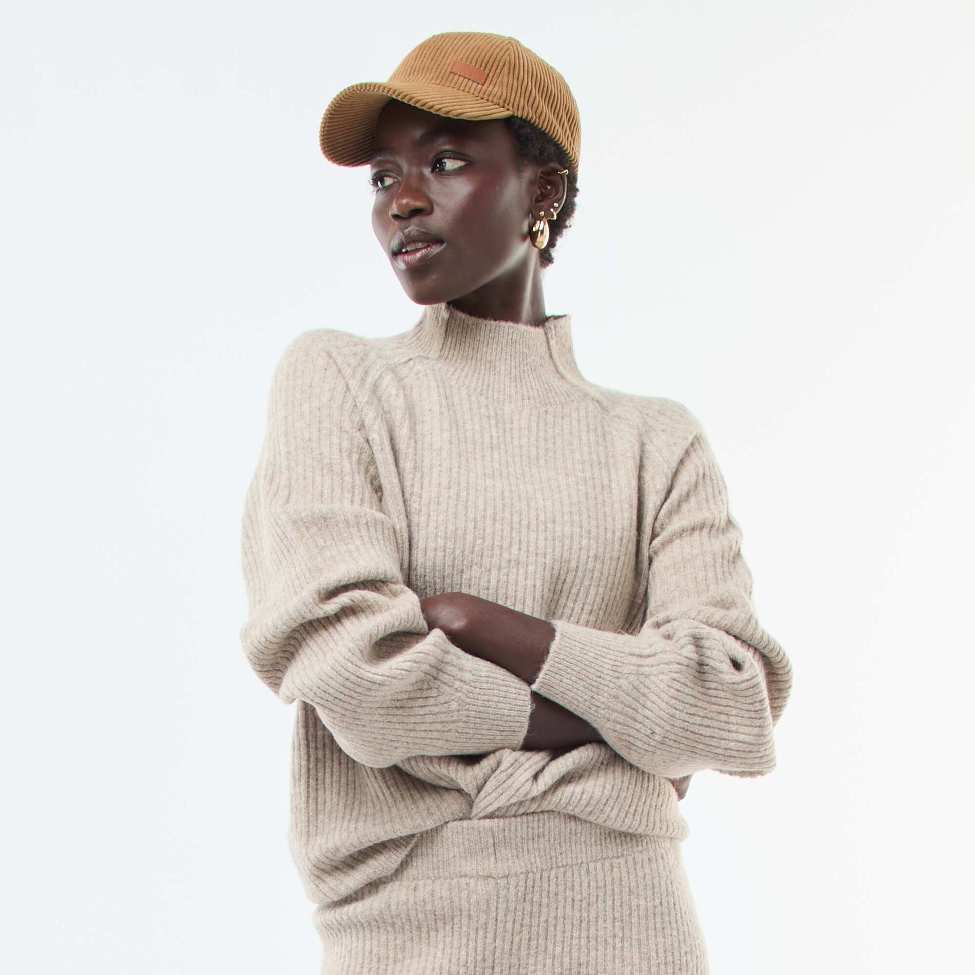 Pull côtelé manches longues et col montant BEIGE