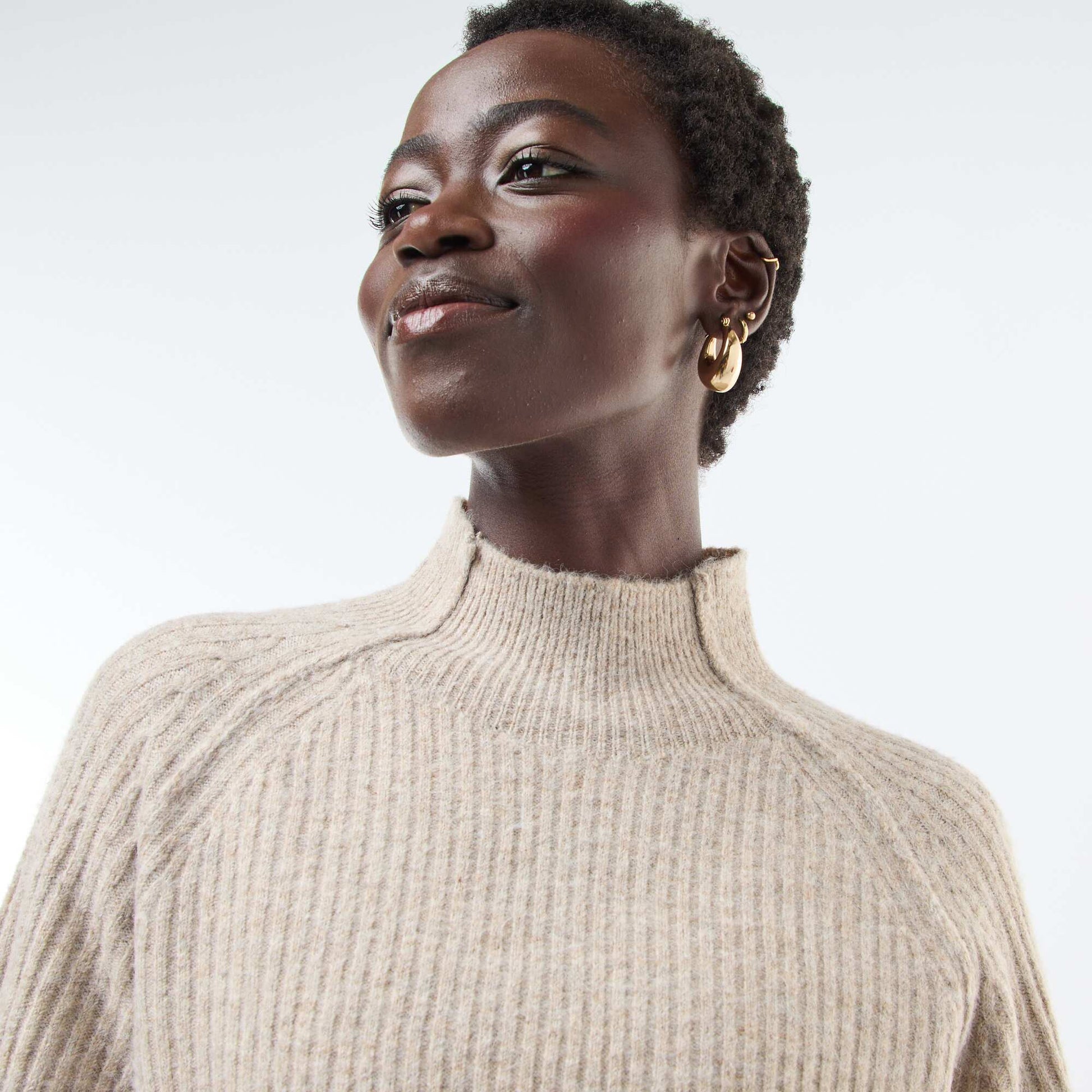 Pull côtelé manches longues et col montant BEIGE