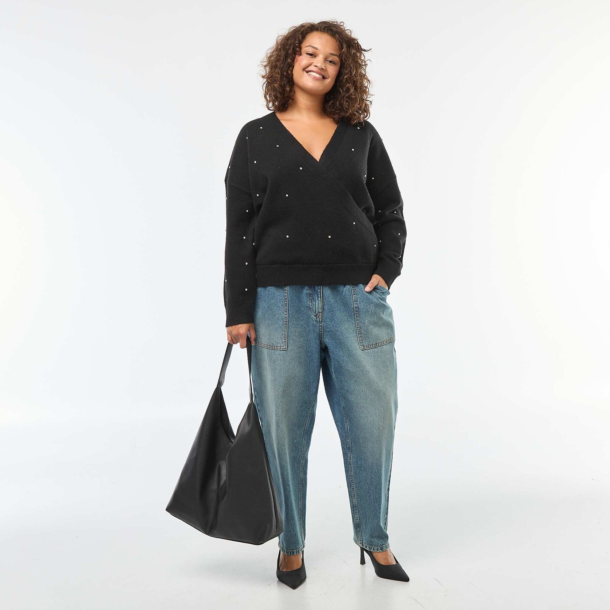 Pull avec col cache-cœur et strass fantaisies NOIR