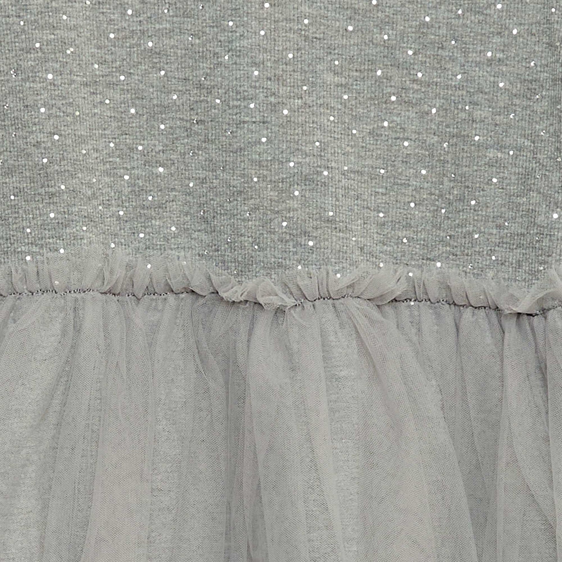Robe avec effet 2 en 1 avec base en tulle GRIS