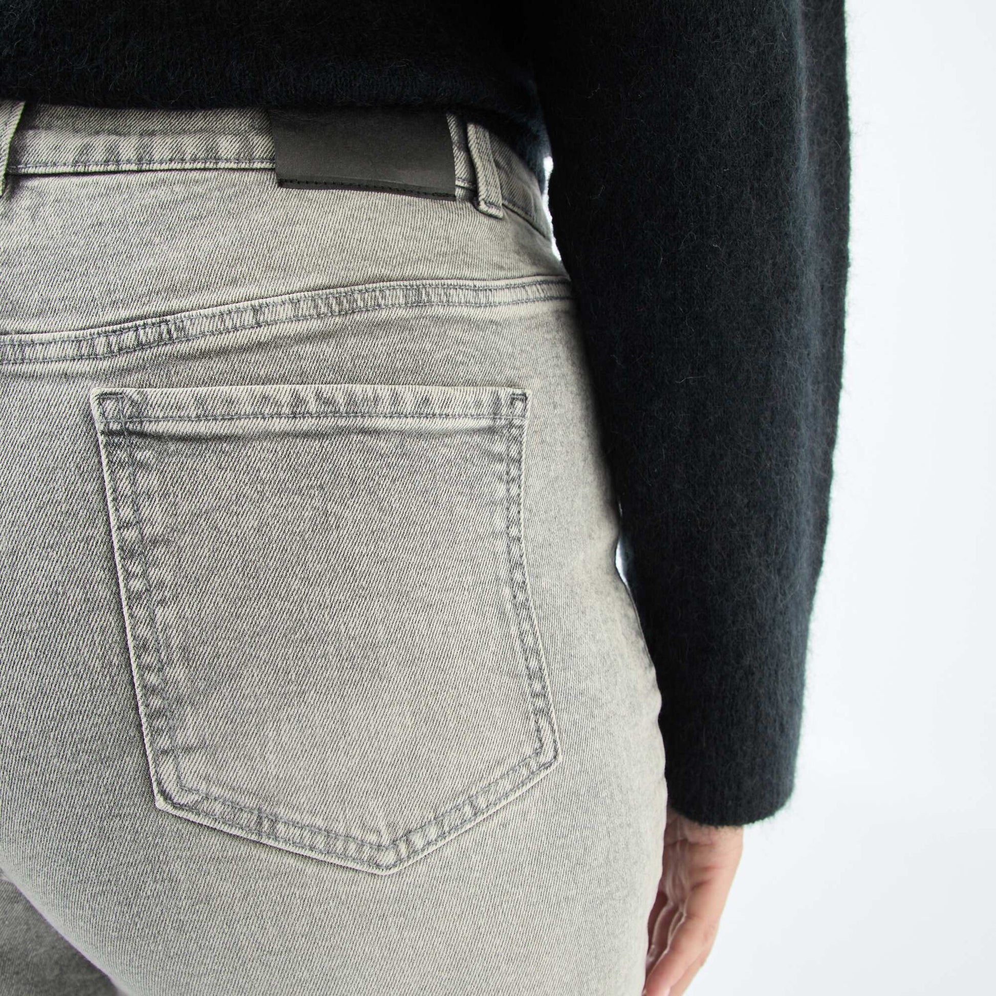 Jean taille haute avec strass GRIS