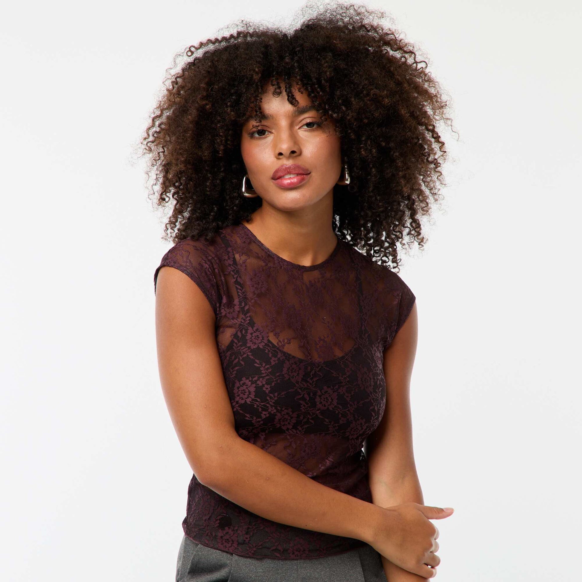 Tee-shirt en dentelle ajourée ROUGE