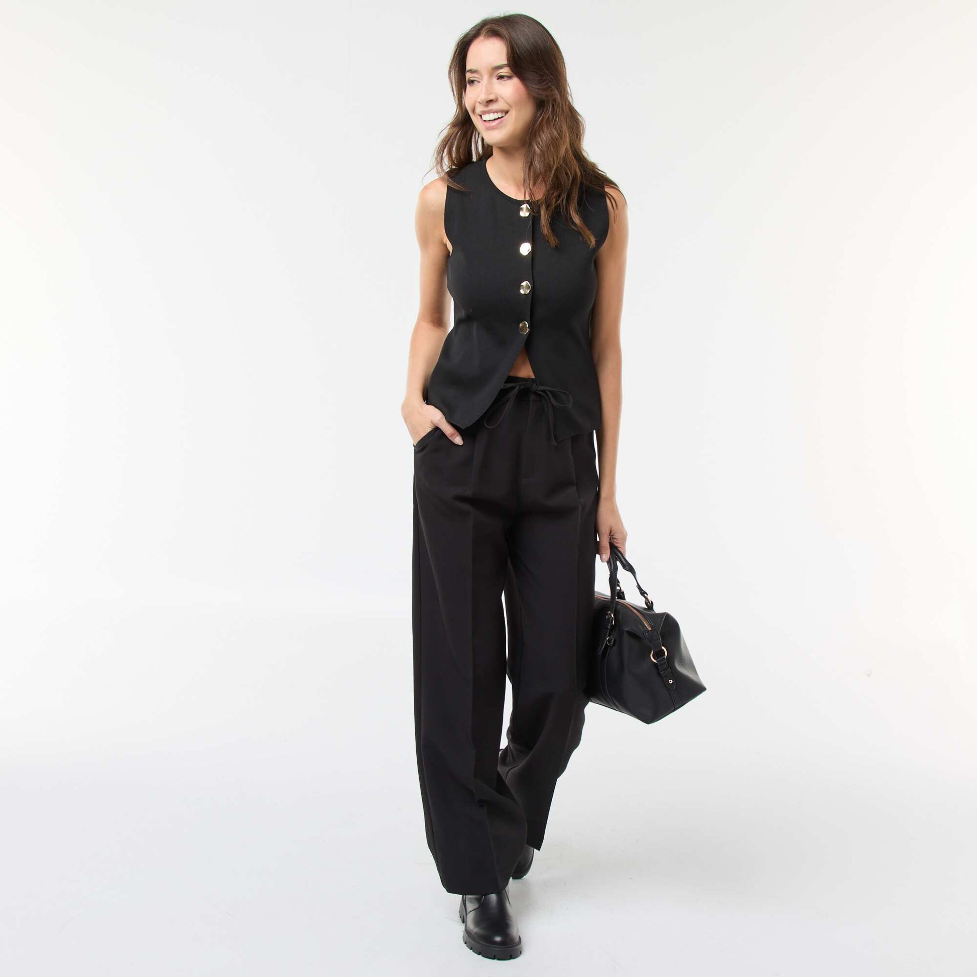 Top sans manches avec boutons dorés NOIR
