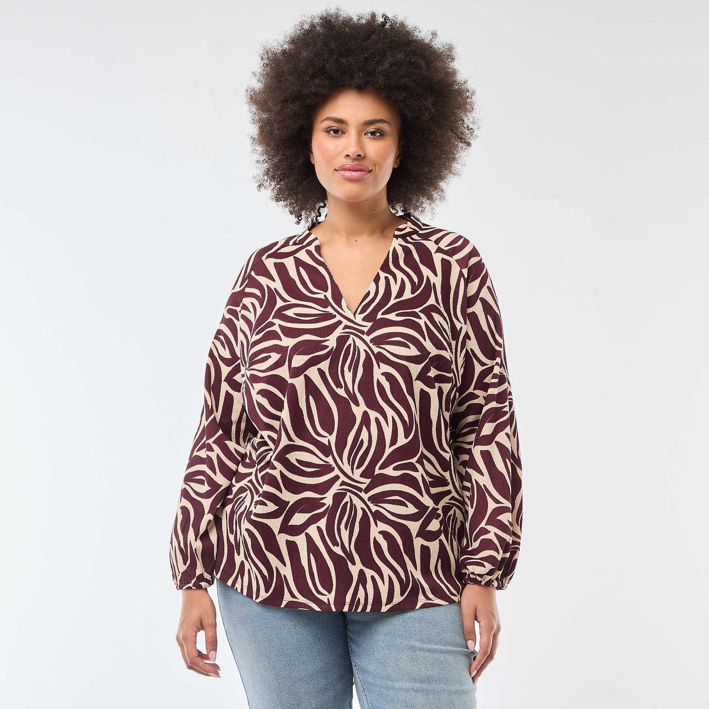 Blouse à col V avec motif allover ROUGE