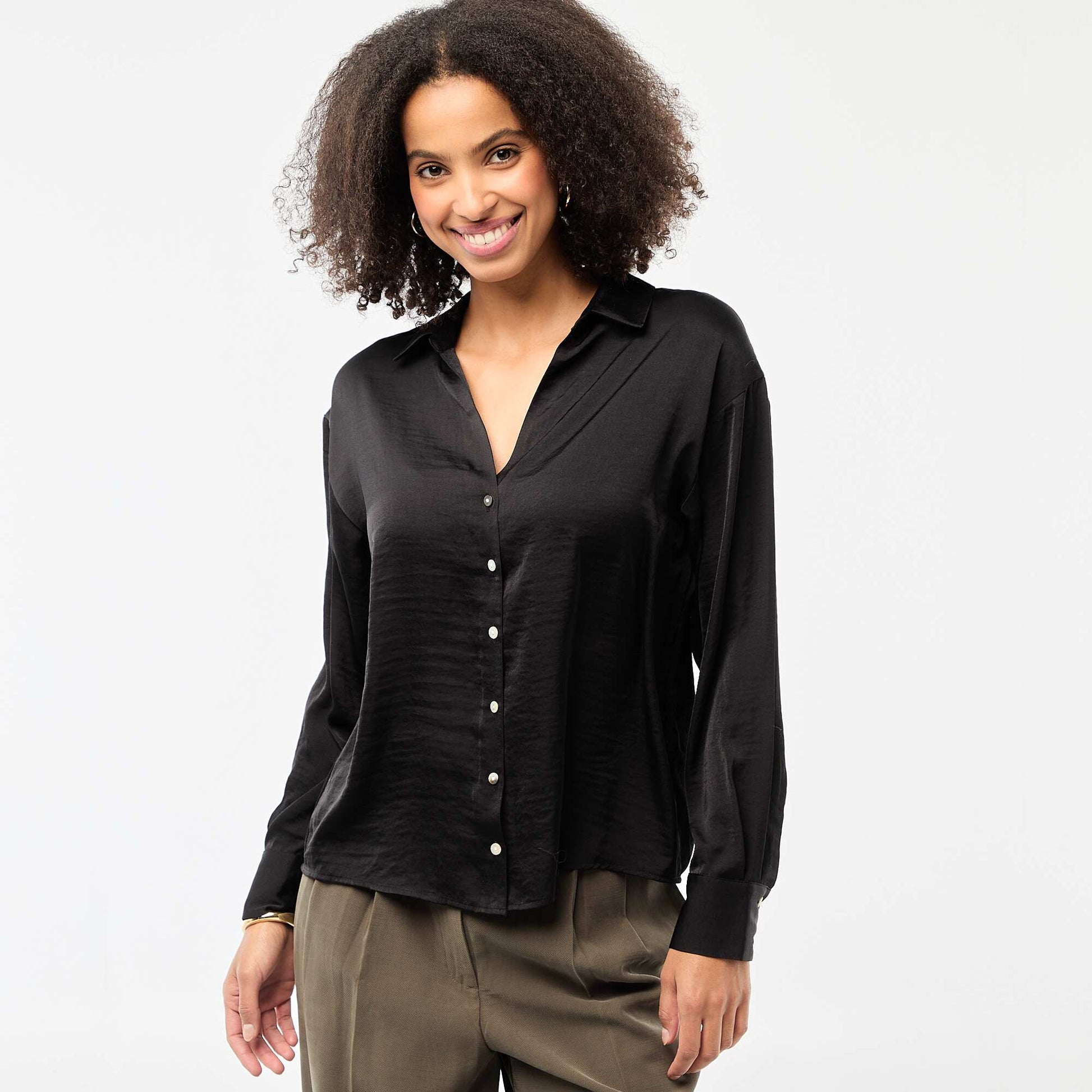 Chemisier manches longues en satin uni NOIR
