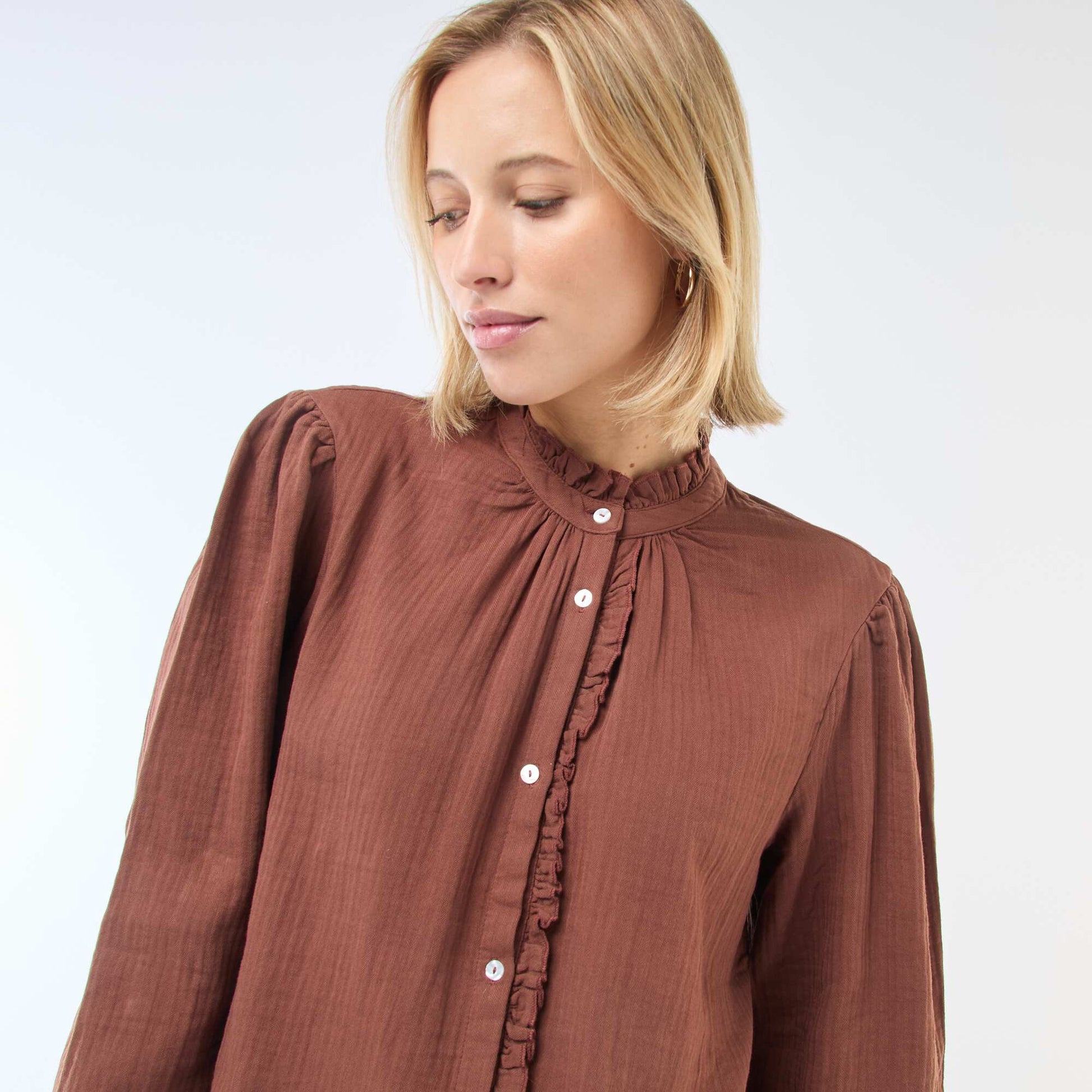 Chemisier en gaze de coton avec bords ondulés MARRON