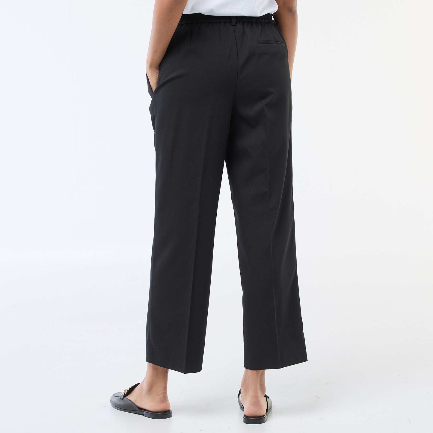 Pantalon coupe large à la taille élastiquée + liens à nouer NOIR