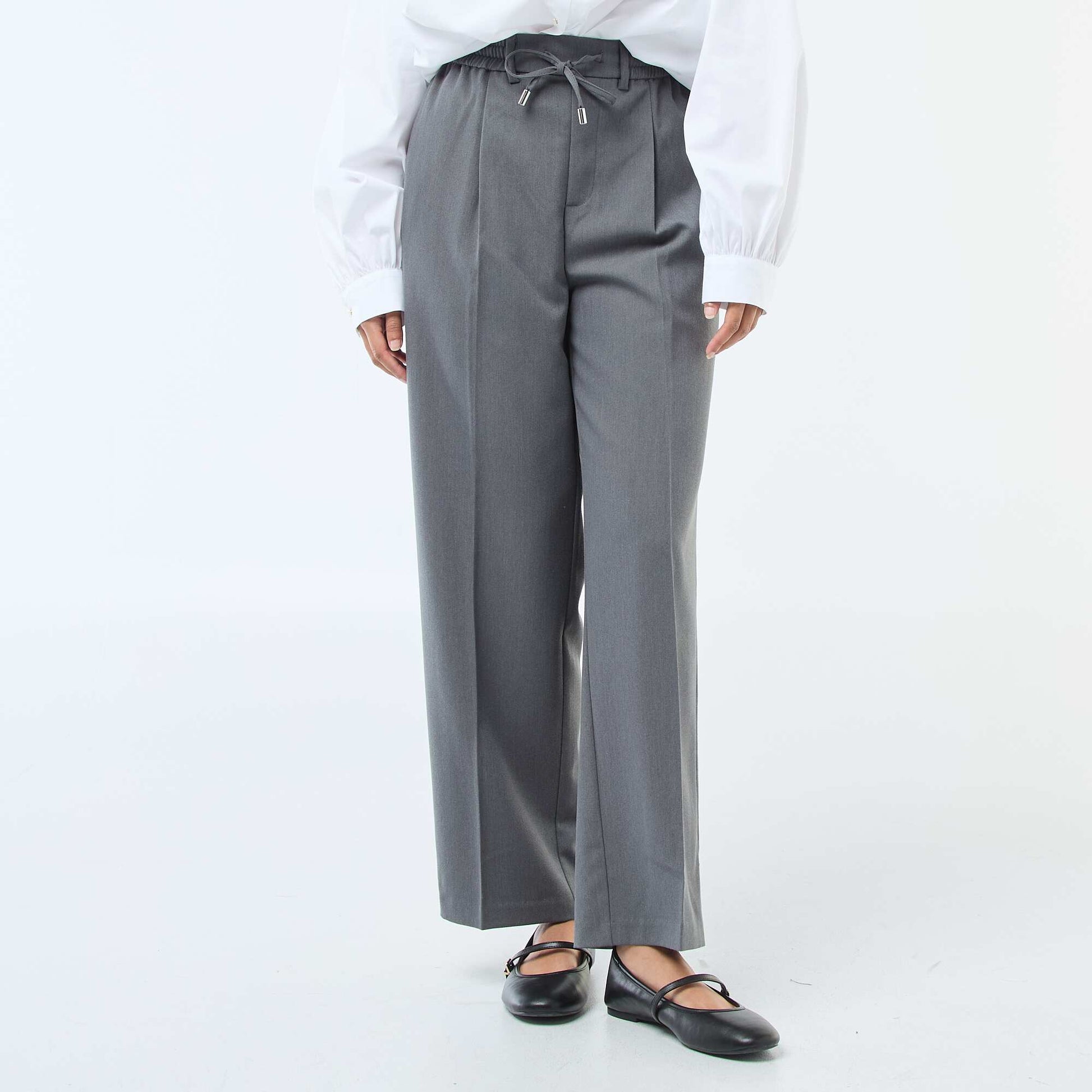 Pantalon coupe large à la taille élastiquée + liens à nouer GRIS
