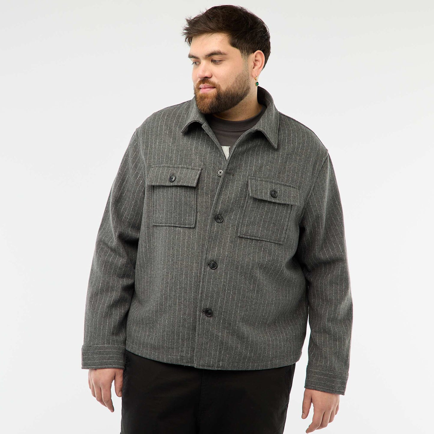 Surchemise ouverture boutonnée avec poches à rabat GRIS