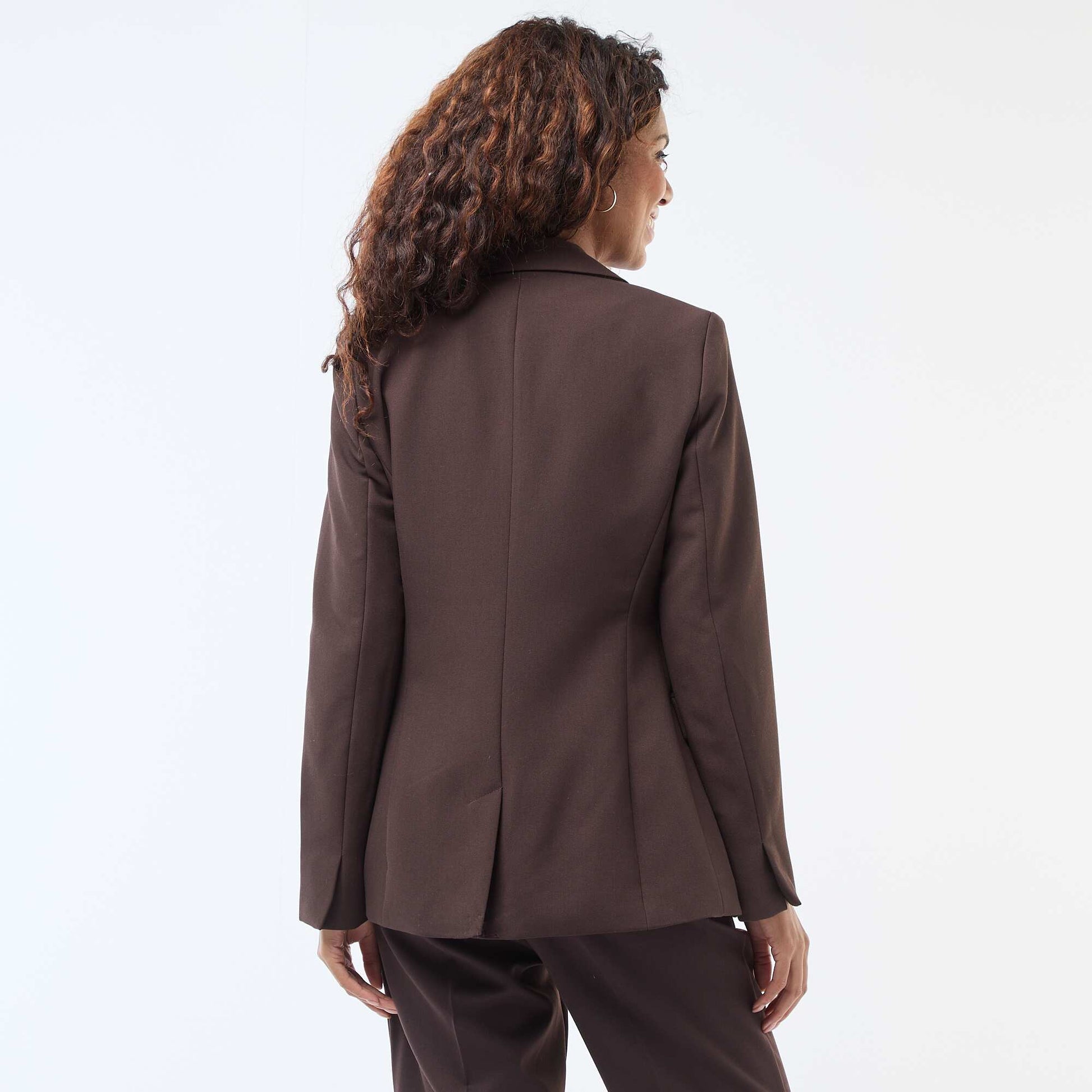 Veste blazer unie à la coupe cintrée MARRON