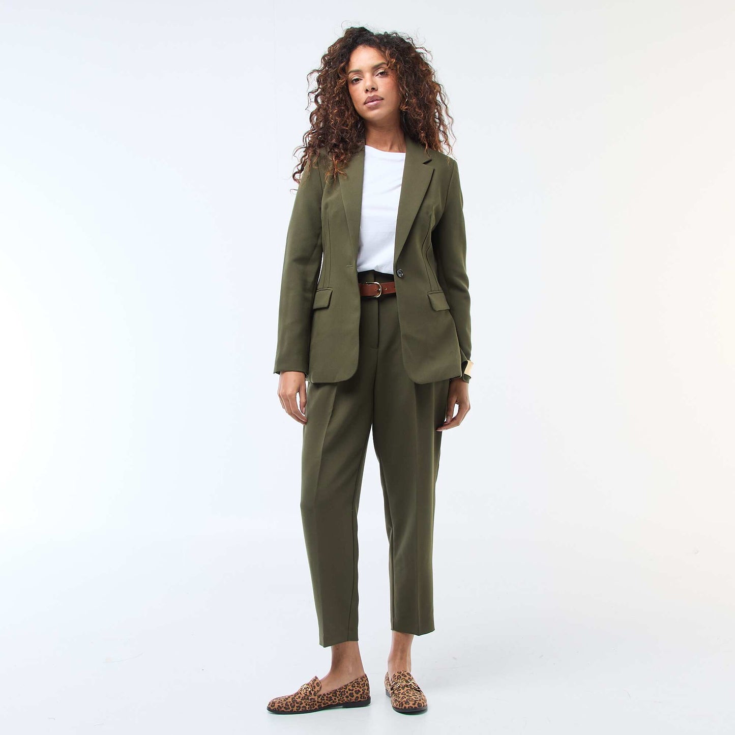 Veste blazer unie à la coupe cintrée KAKI