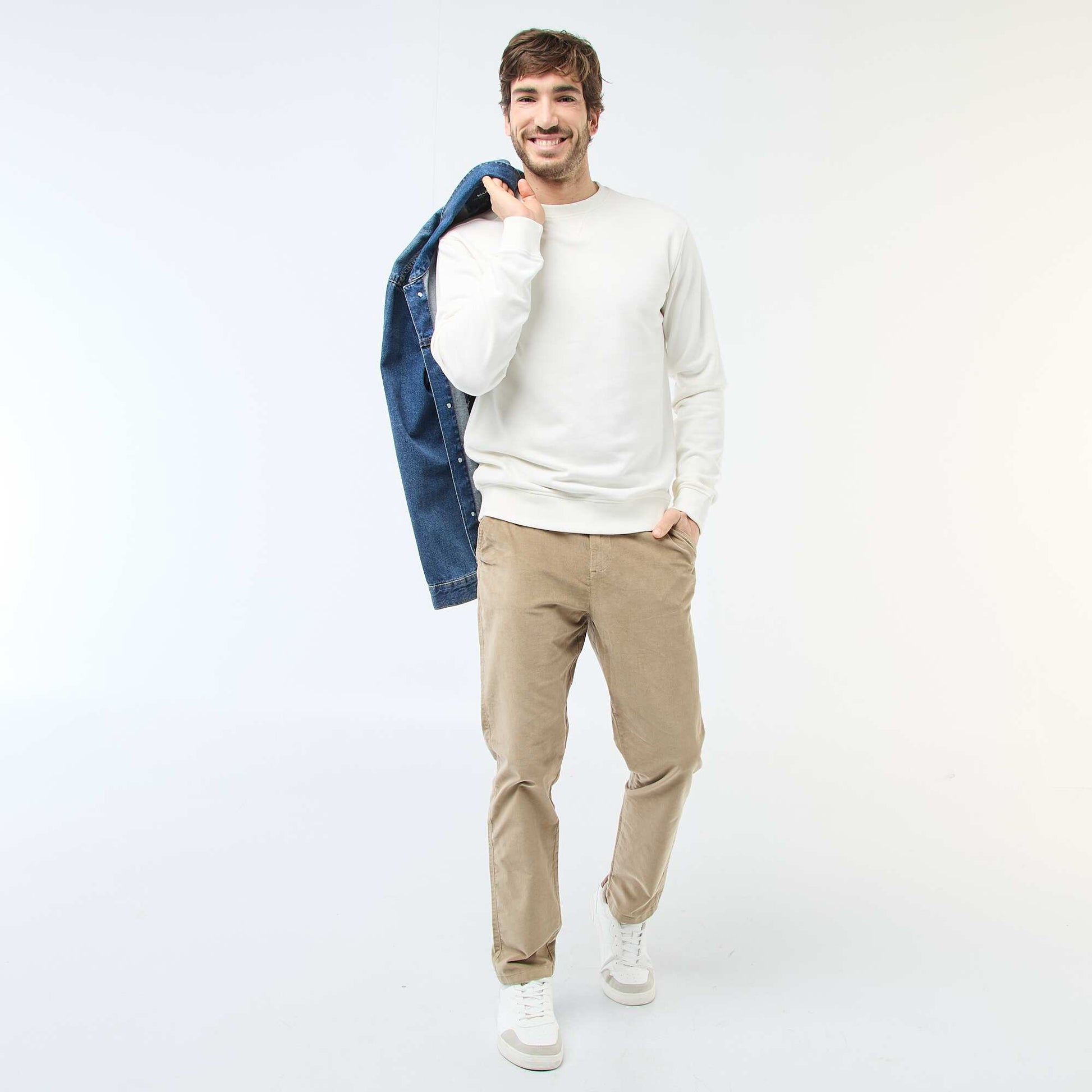 Chino en velours taille standard BEIGE