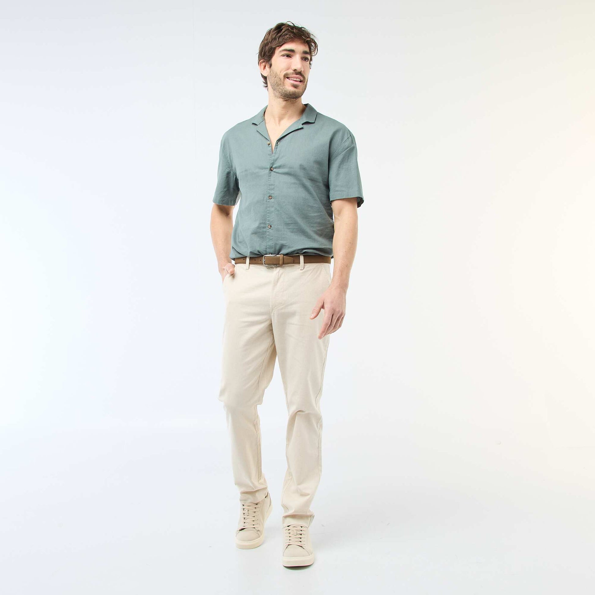 Chino uni taille standard BLANC