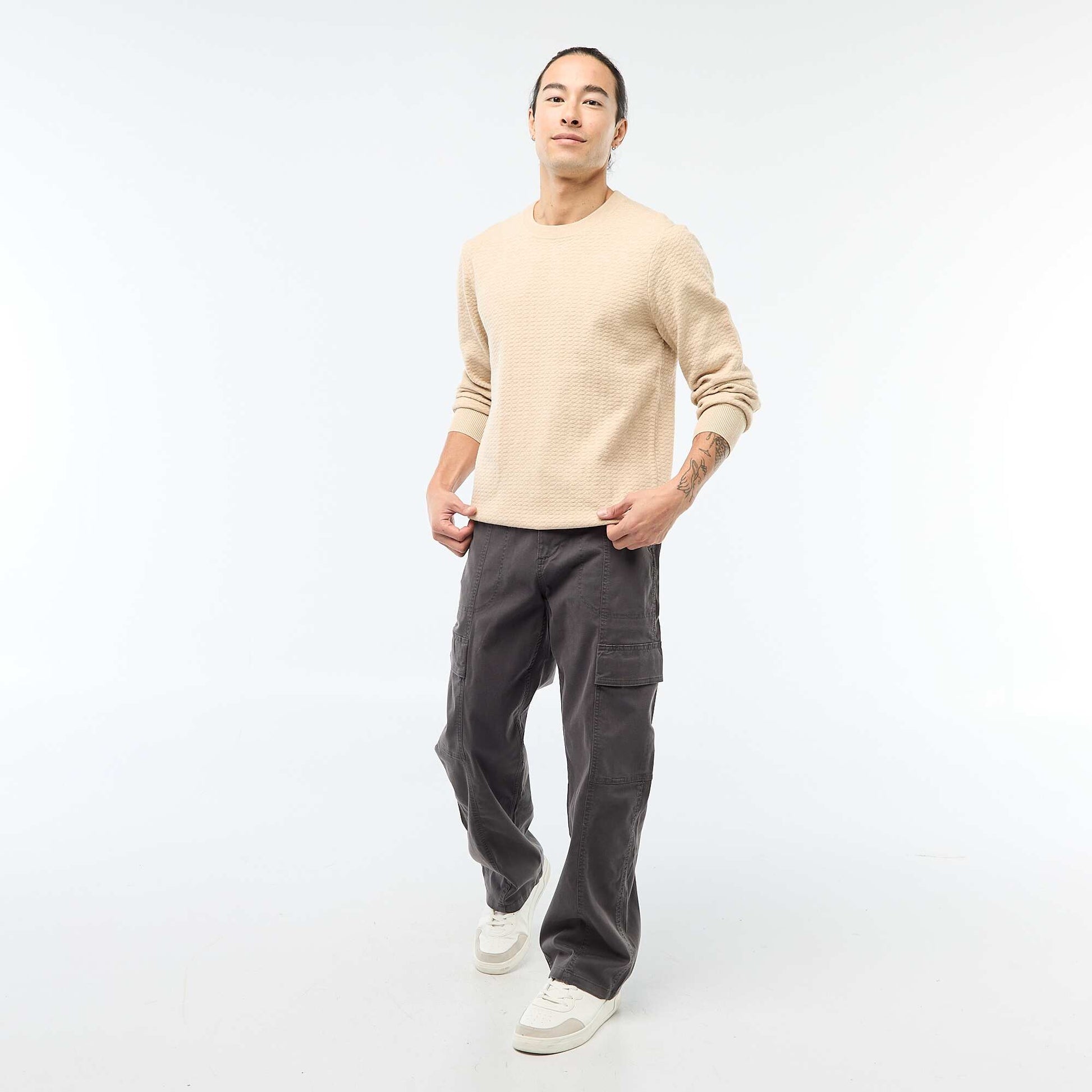 Pantalon multipoches uni coupe droite / Regular Fit NOIR