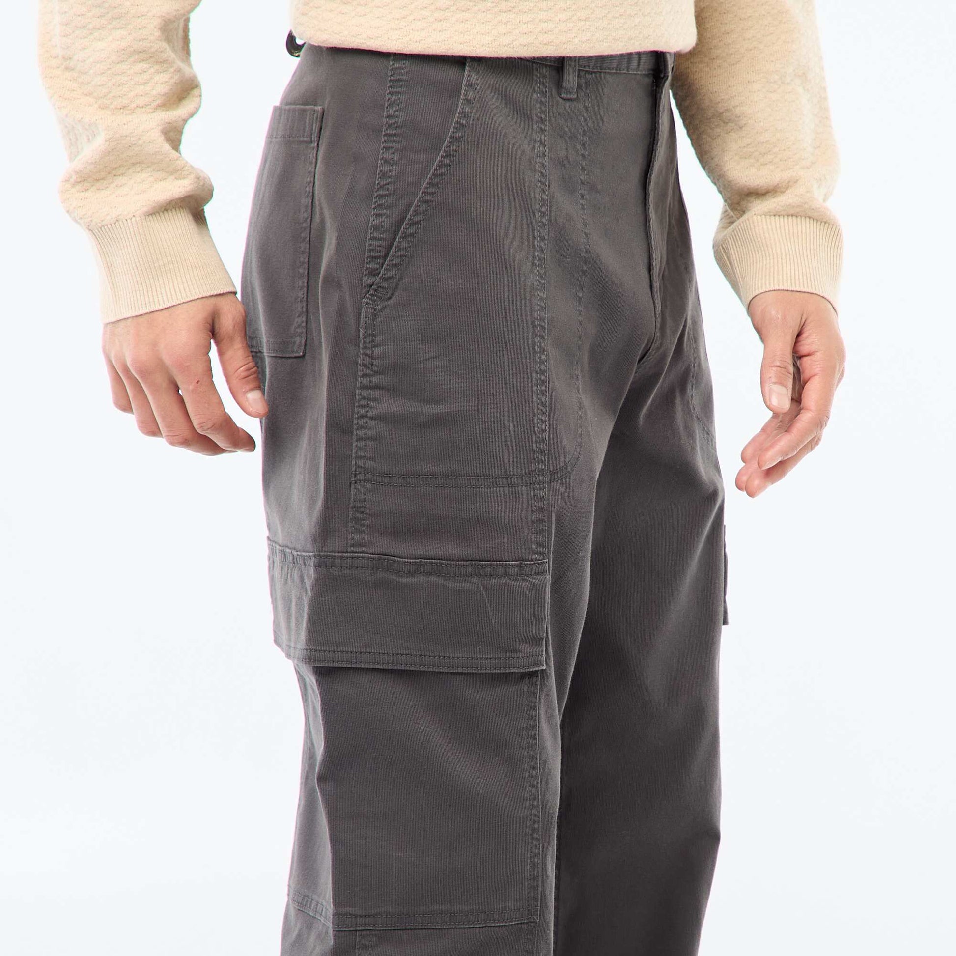 Pantalon multipoches uni coupe droite / Regular Fit NOIR