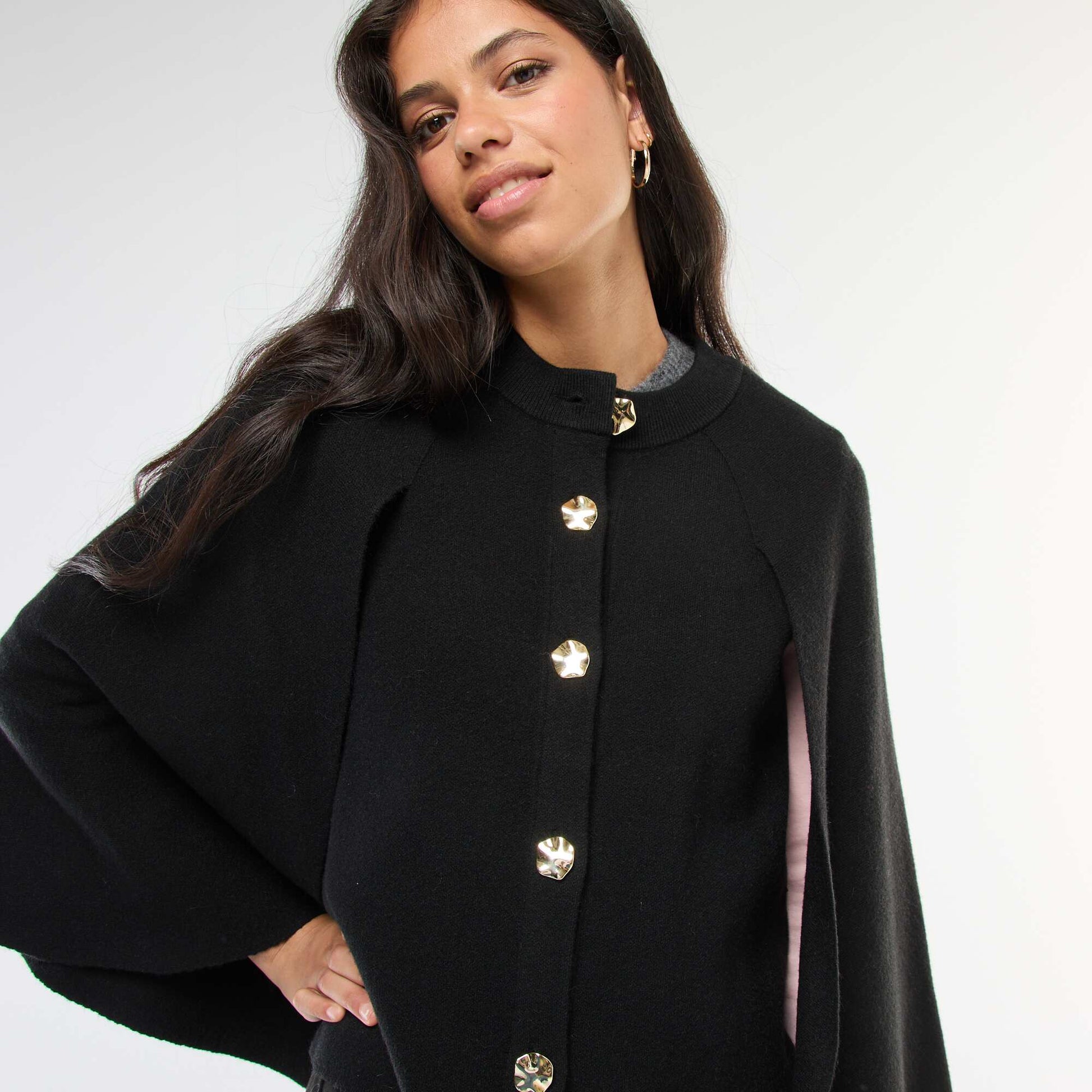 Gilet cape avec boutons dorés NOIR