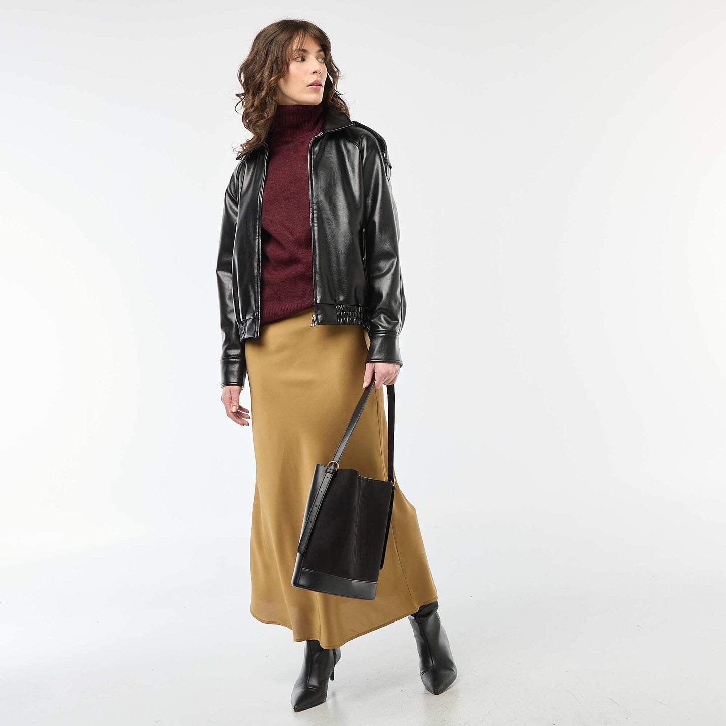 Blouson en simili avec ouverture zippée NOIR